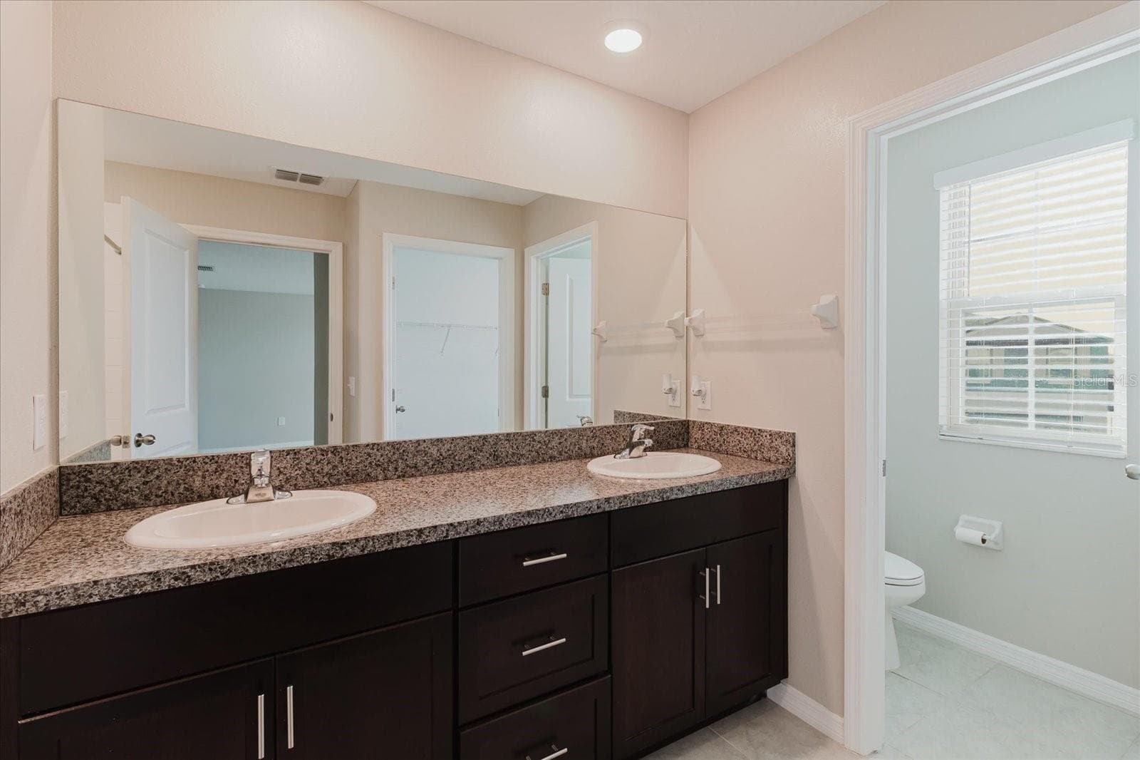 Single Family Residence at 9411 LEMON DROP LOOP, SUN CITY CENTER, photo 22 of 41