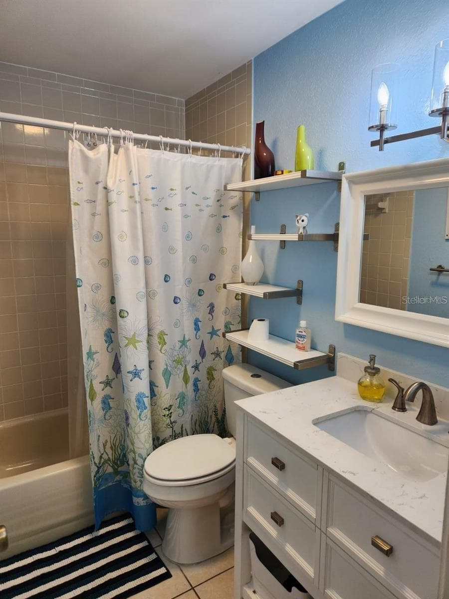 Condominium at 3801 S LAKE DR #247, TAMPA, photo 12 of 15