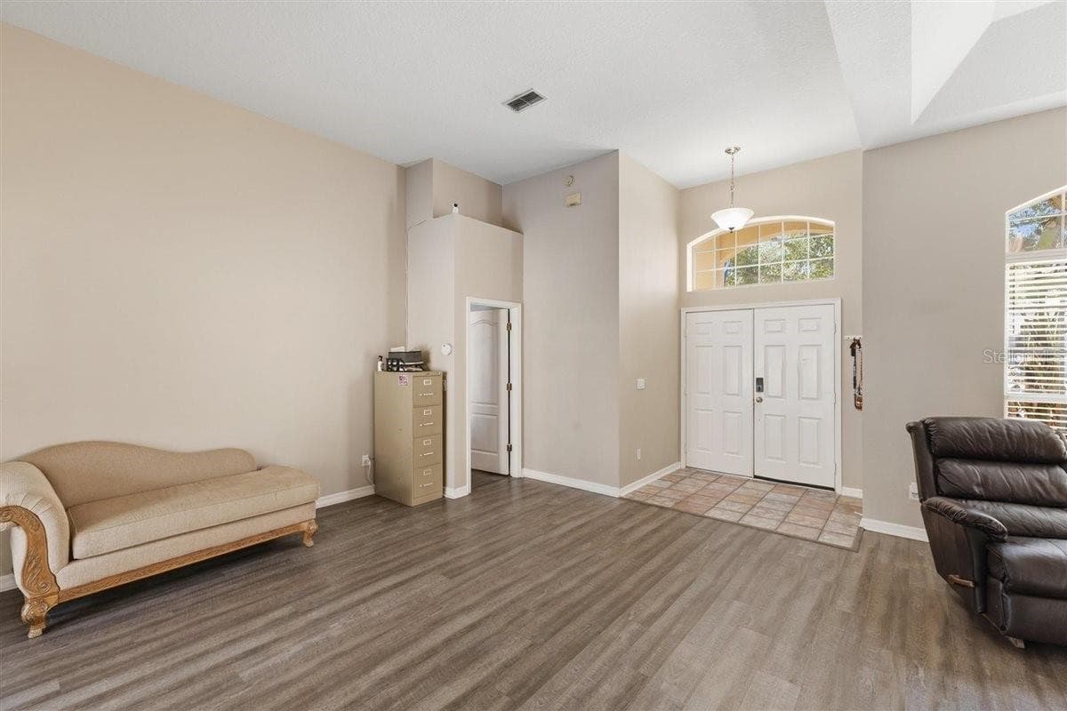 Living room - 7909 FERNLEAF DR, ORLANDO