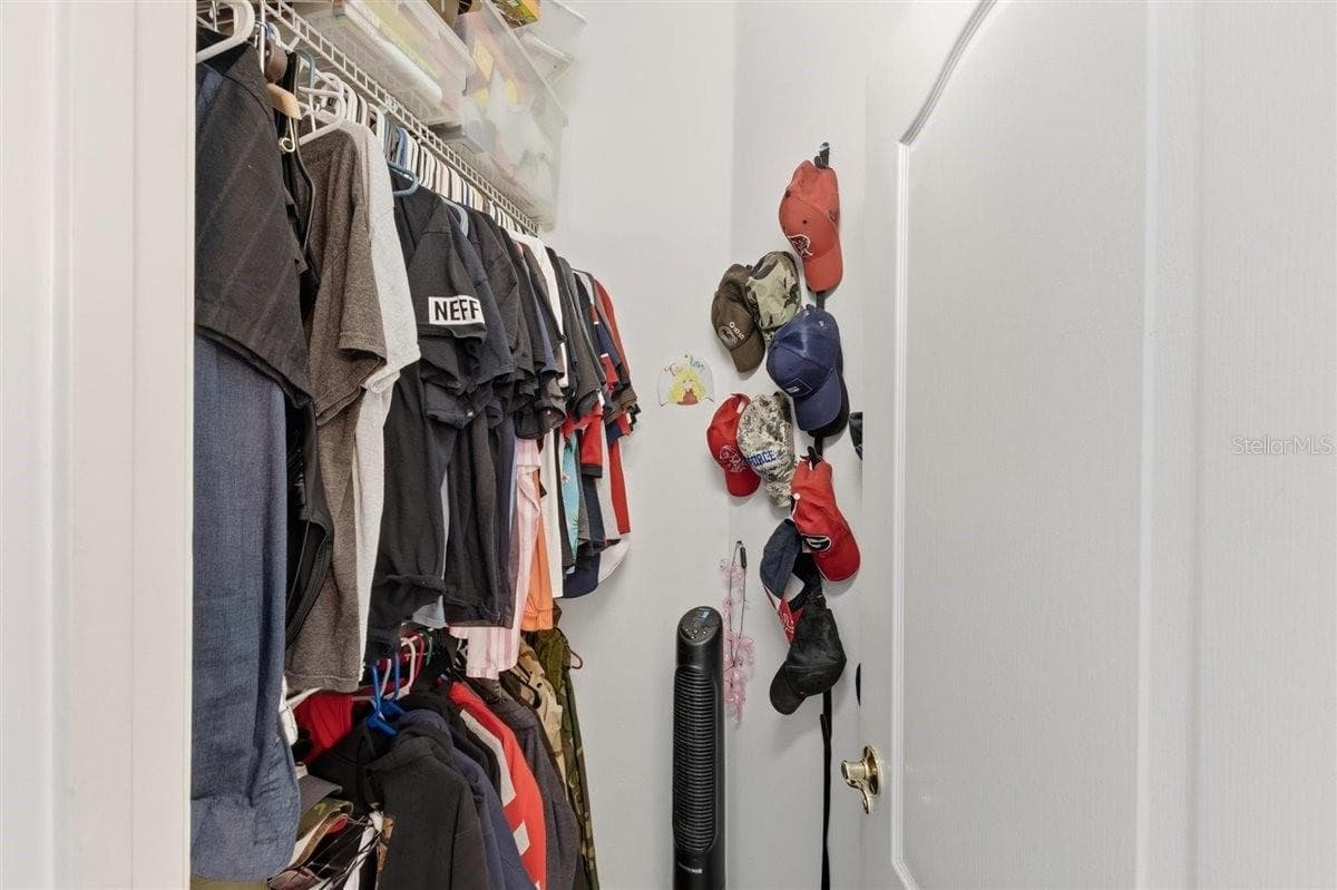 Closet - 7909 FERNLEAF DR, ORLANDO