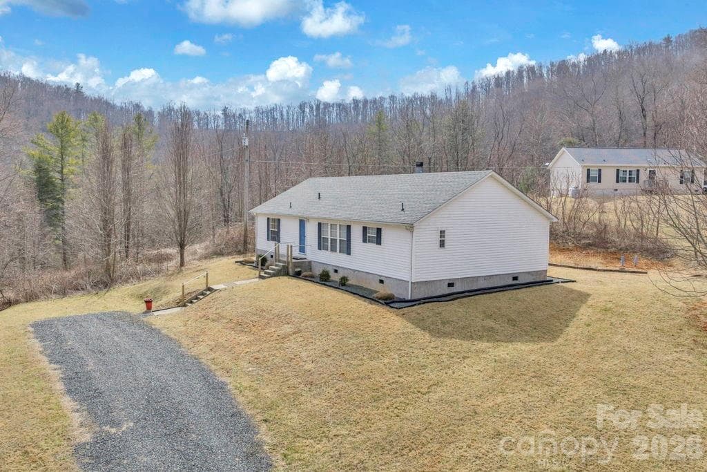 Single Family Residence at 401 Lynn Gap Road, Spruce Pine, photo 2 of 34