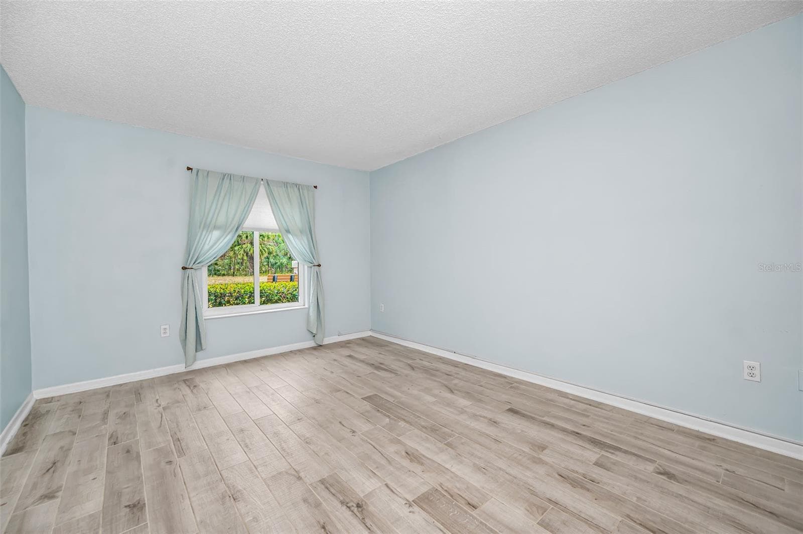 Primary bedroom - 3232 LAKE PINE WAY E #C1, TARPON SPRINGS