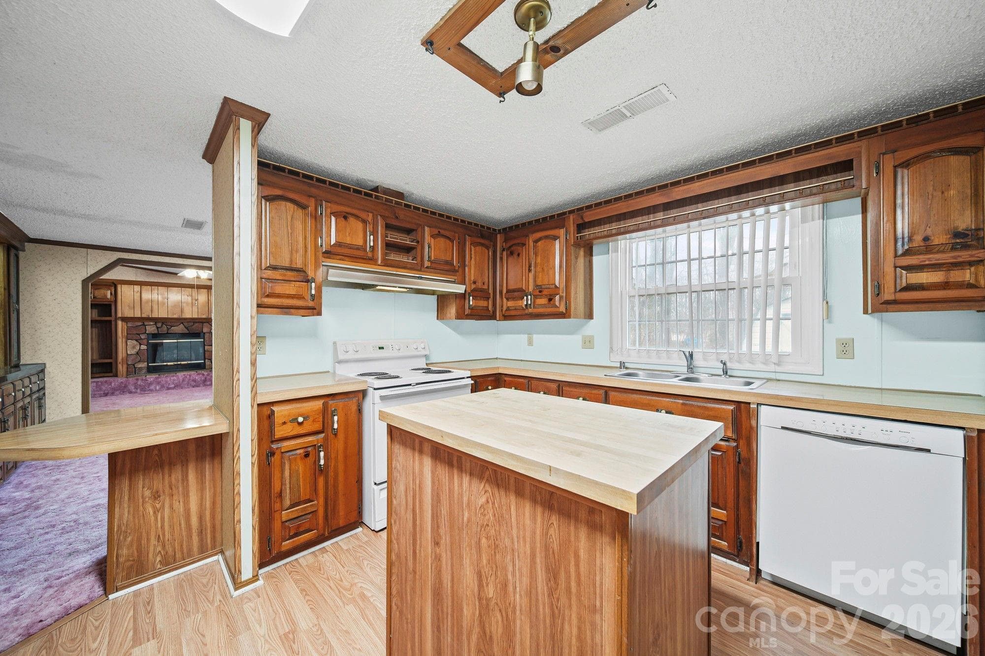Single Family Residence at Clover, photo 8 of 22