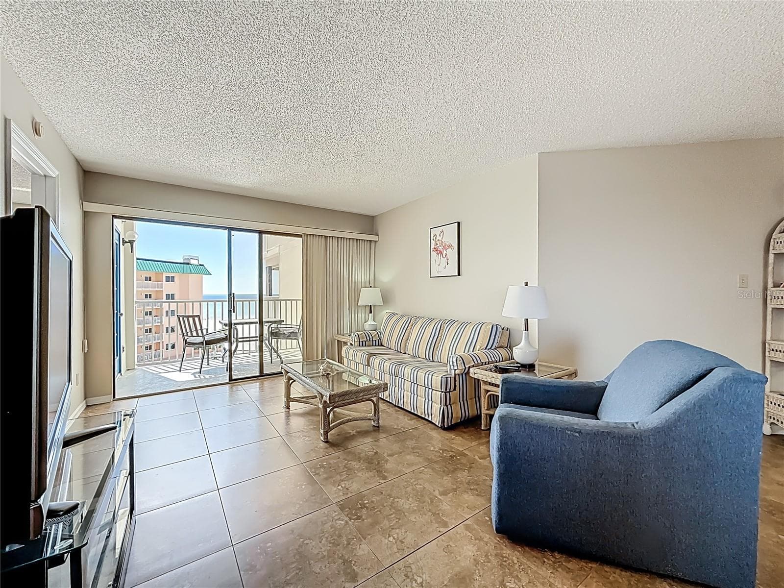 Living - 18450 GULF BLVD #401, INDIAN SHORES