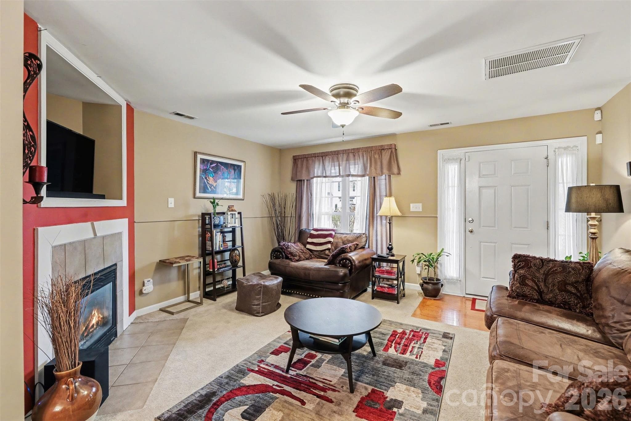 Single Family Residence at 741 Wilderness Trail Drive, Charlotte, photo 5 of 19