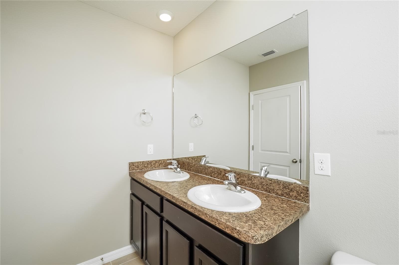 Single Family Residence at 16726 SECRET MEADOW DR, ODESSA, photo 7 of 15