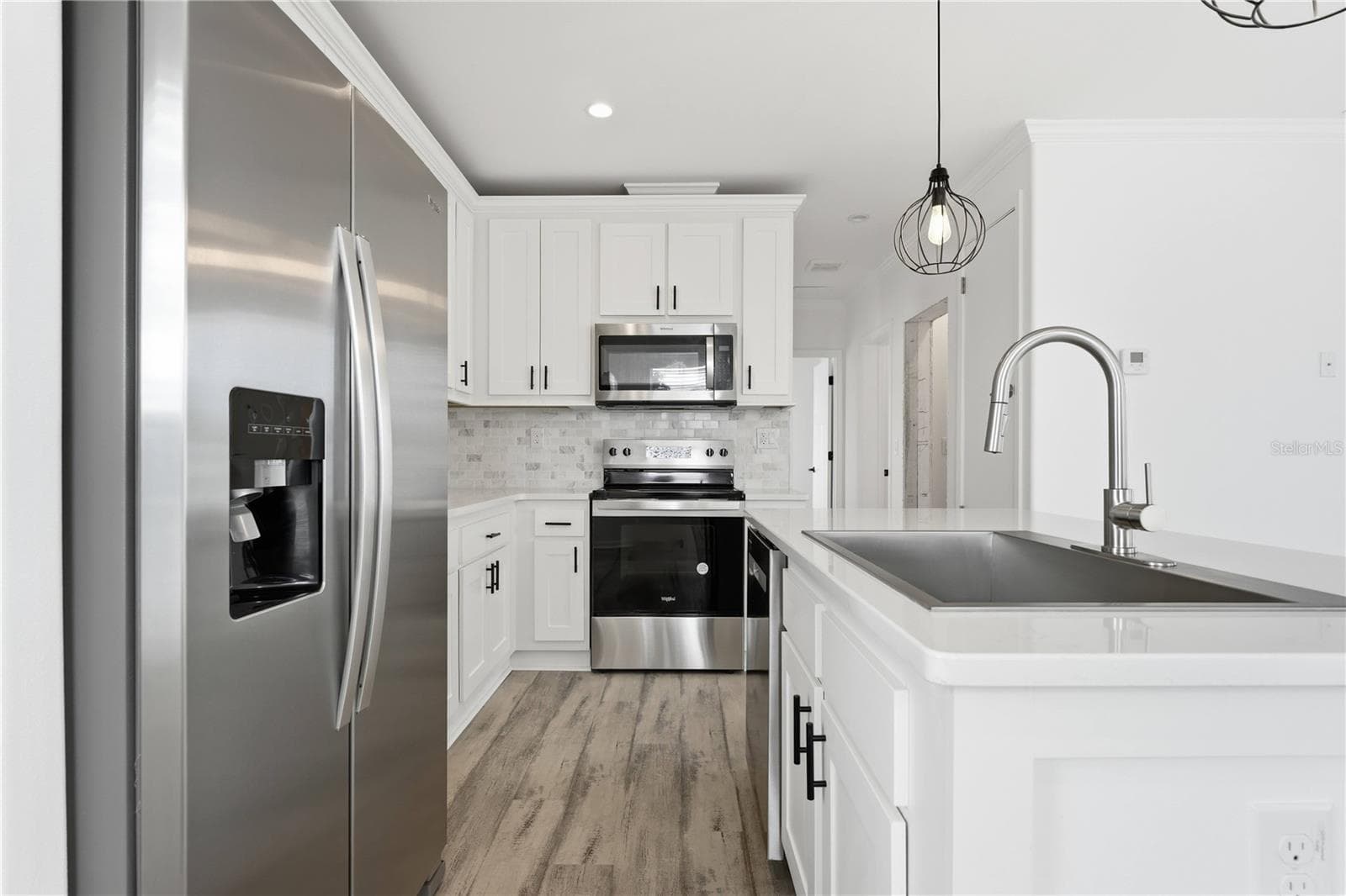 Stainless Steel Appliances - 3710 GULF OF MEXICO DR #F2, LONGBOAT KEY