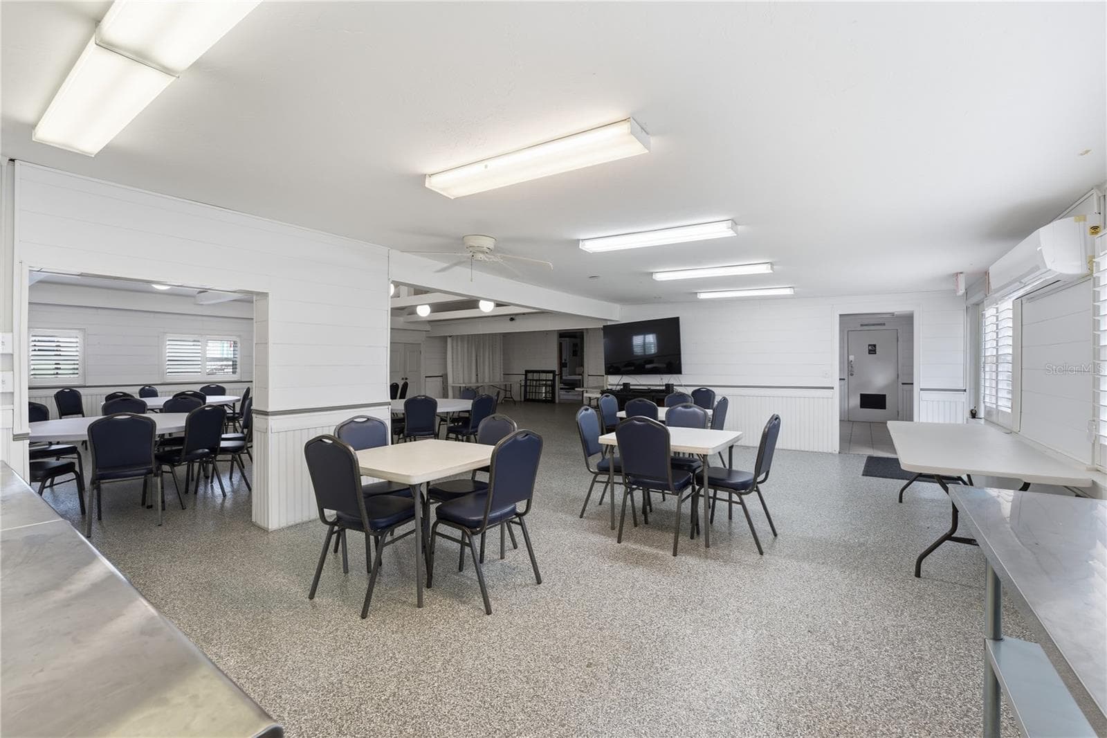 Clubhouse - 3710 GULF OF MEXICO DR #F2, LONGBOAT KEY