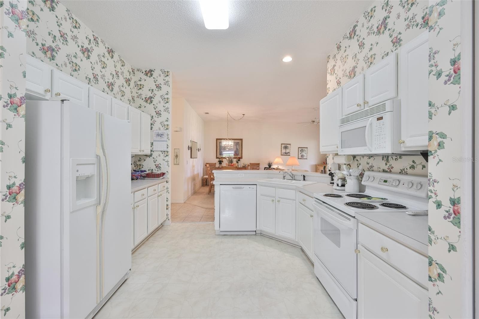 Condominium at 2308 BROOKFIELD GREENS CIR, SUN CITY CENTER, photo 18 of 61