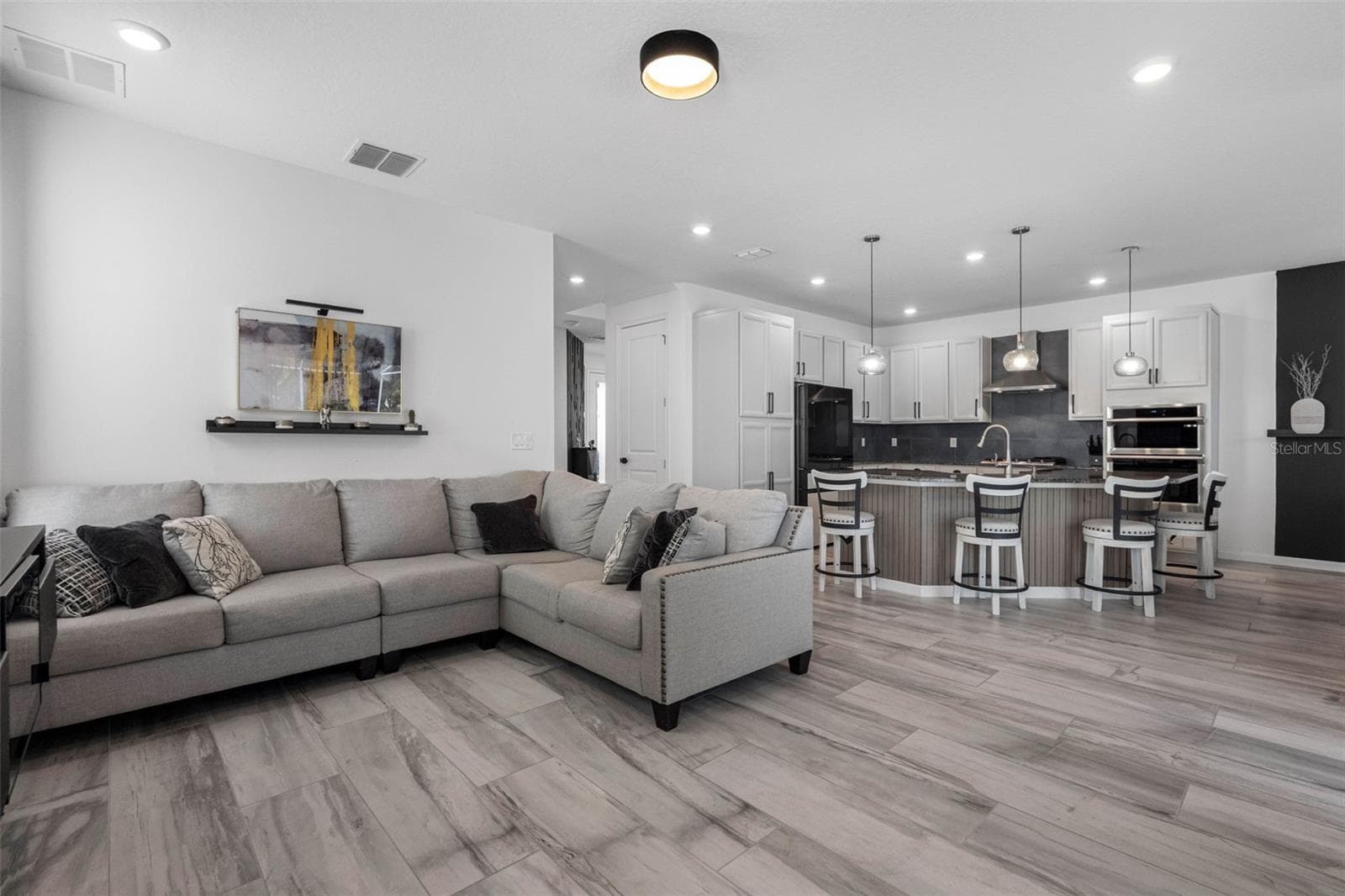 Single Family Residence at 325 SHORE CRAB WAY, APOLLO BEACH, photo 12 of 57