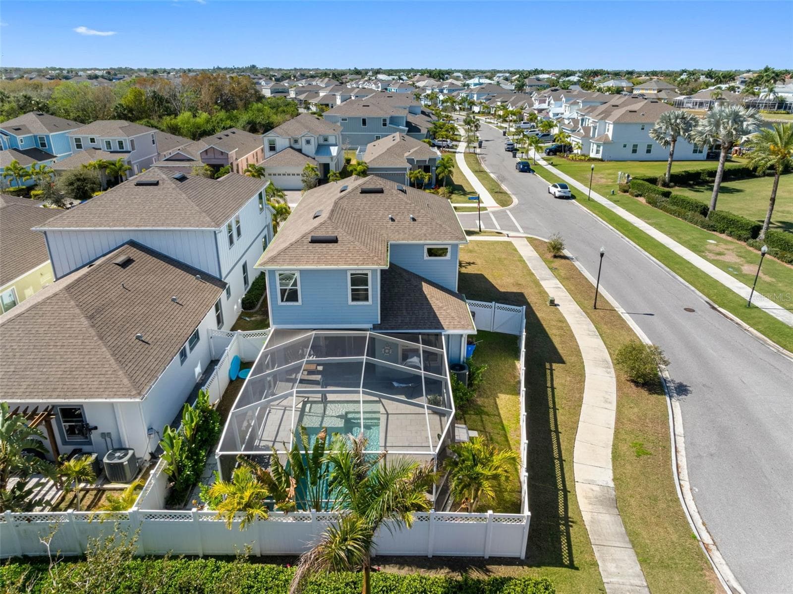 Single Family Residence at 325 SHORE CRAB WAY, APOLLO BEACH, photo 49 of 57
