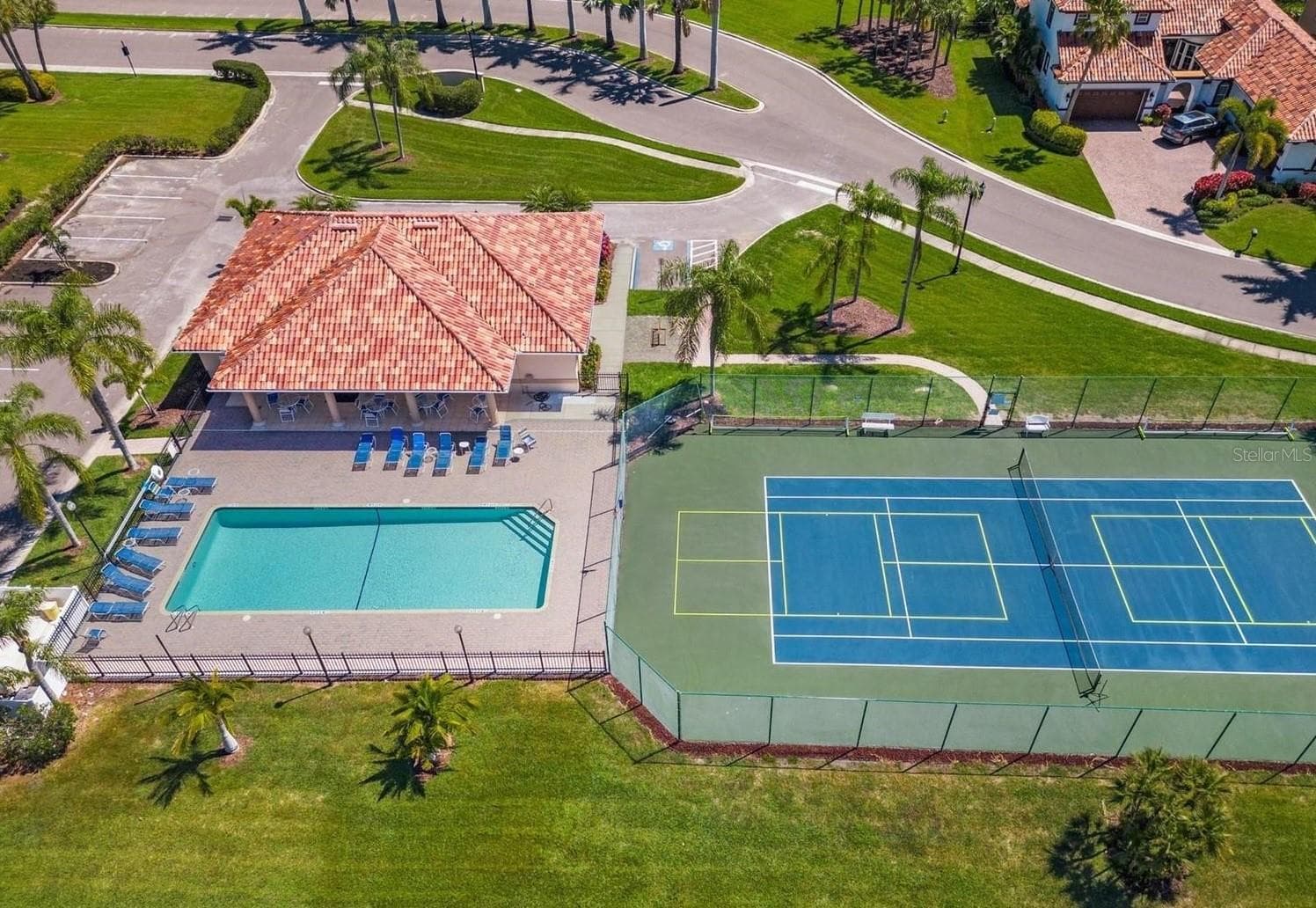 pool & tennis - 312 11TH AVE E, PALMETTO