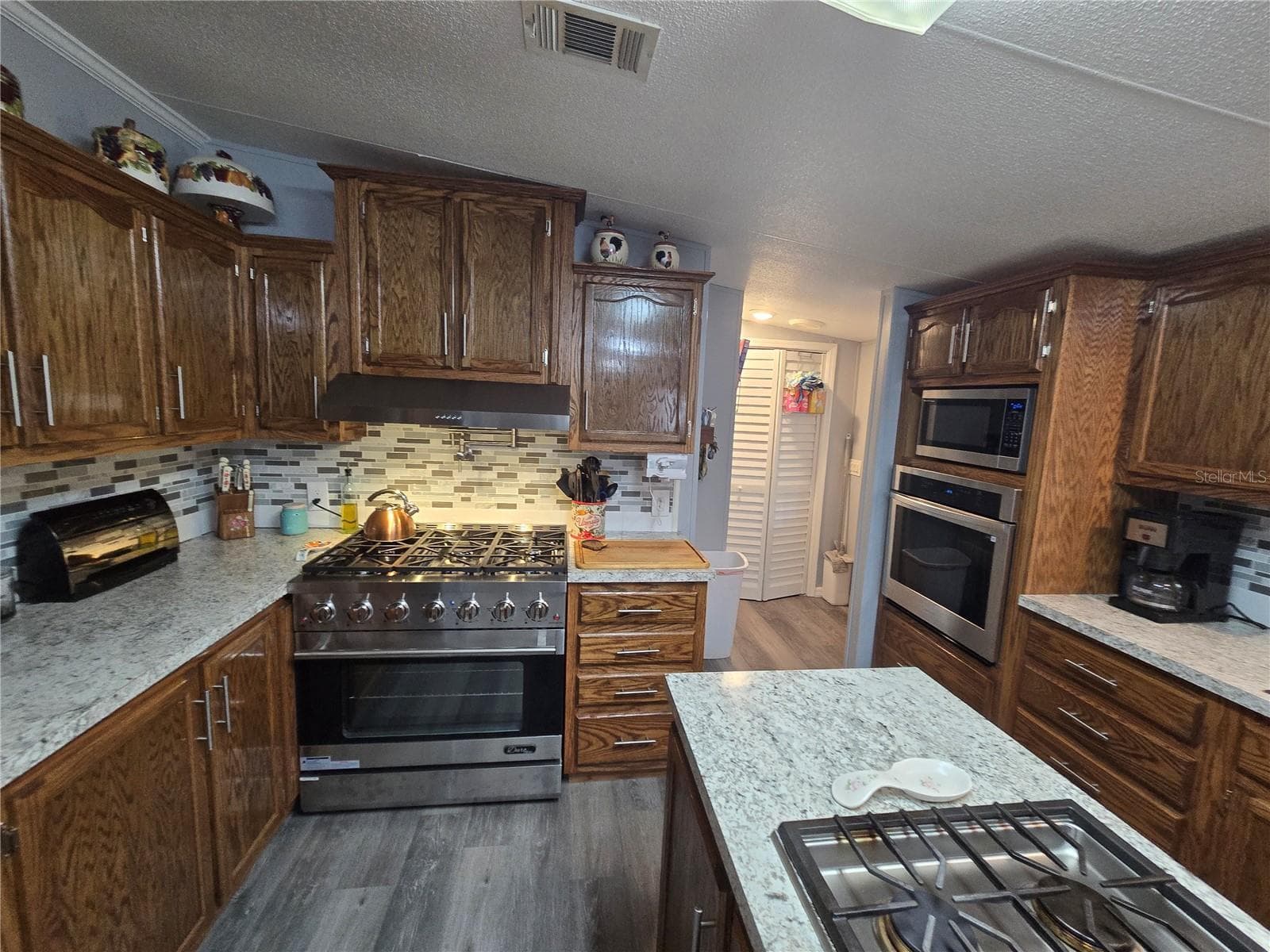 Manufactured Home at 5304 FAIRMONT RD, LAKE WALES, photo 21 of 92