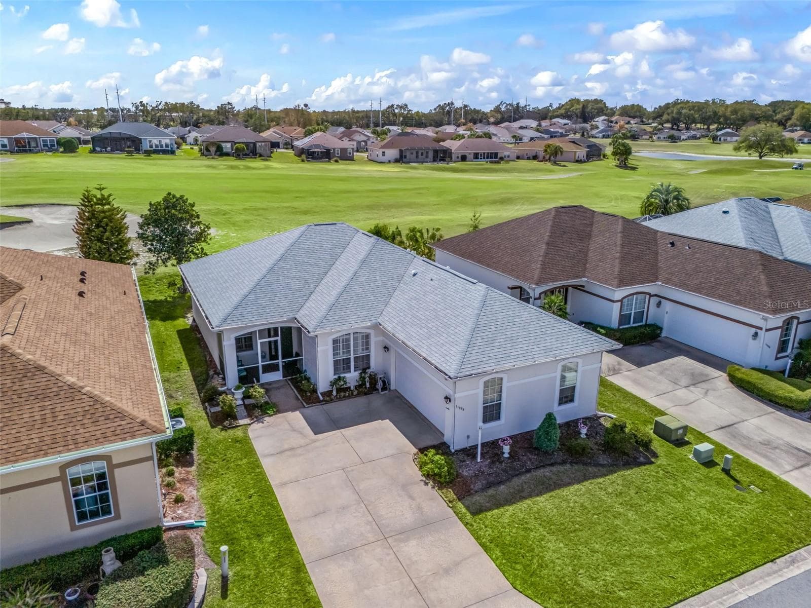 Professional Low Maintenance Landscape - 11900 SE 178TH ST, SUMMERFIELD