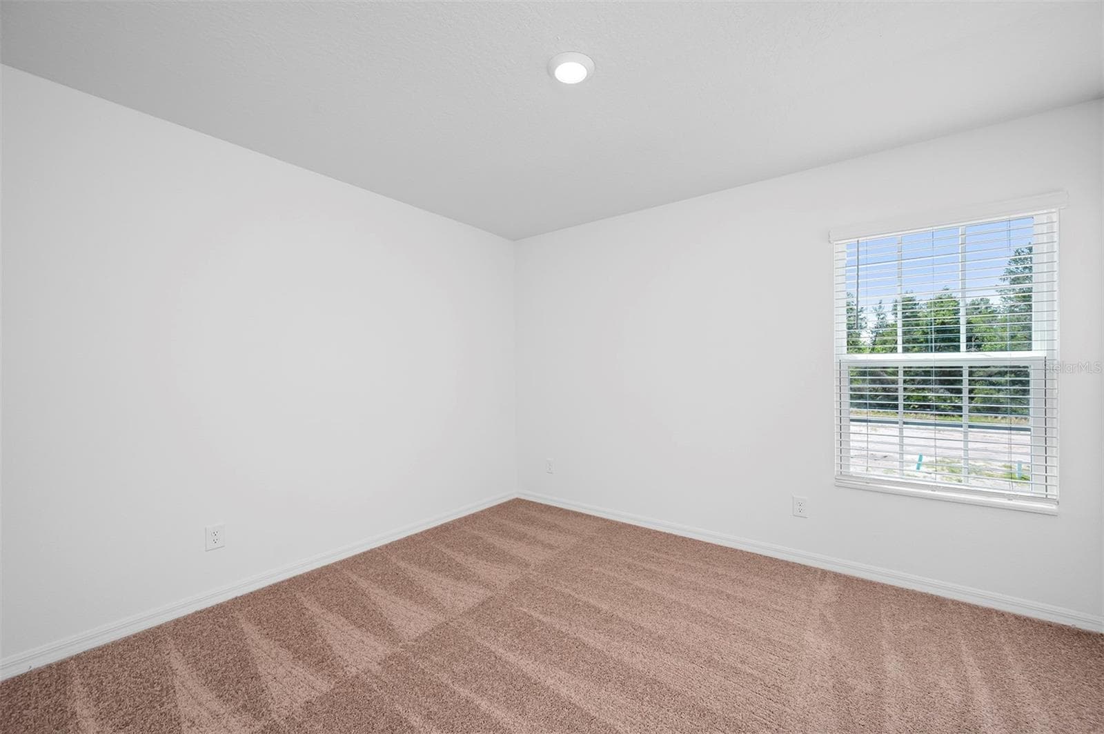 Townhouse at 556 BAY LEAF DR, POINCIANA, photo 14 of 16