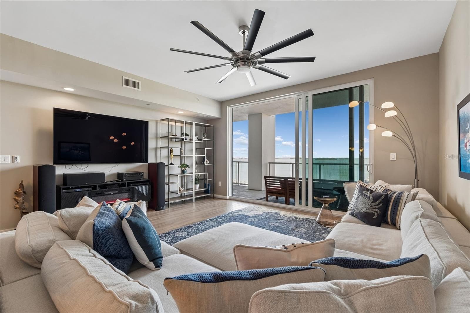 Condominium at 920 N OSCEOLA AVE #604, CLEARWATER, photo 23 of 100