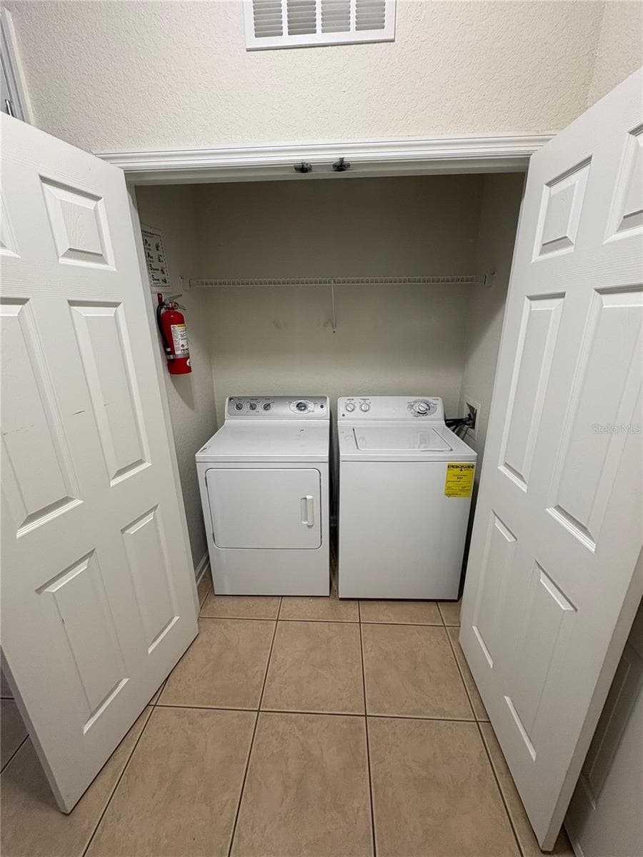 Condominium at 4102 BREAKVIEW DR #40103, ORLANDO, photo 4 of 17