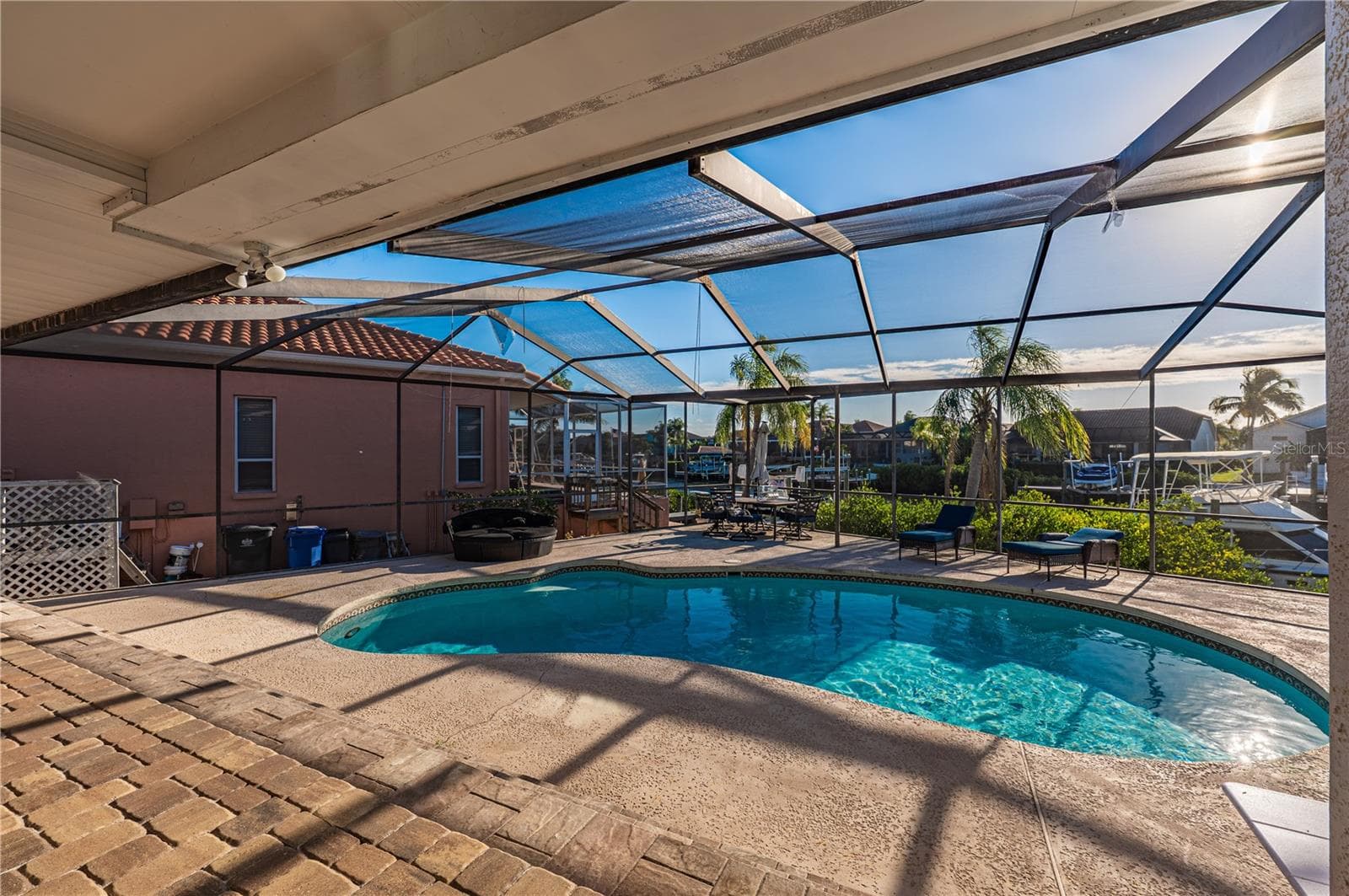 Single Family Residence at 930 SYMPHONY ISLES BLVD, APOLLO BEACH, photo 5 of 38