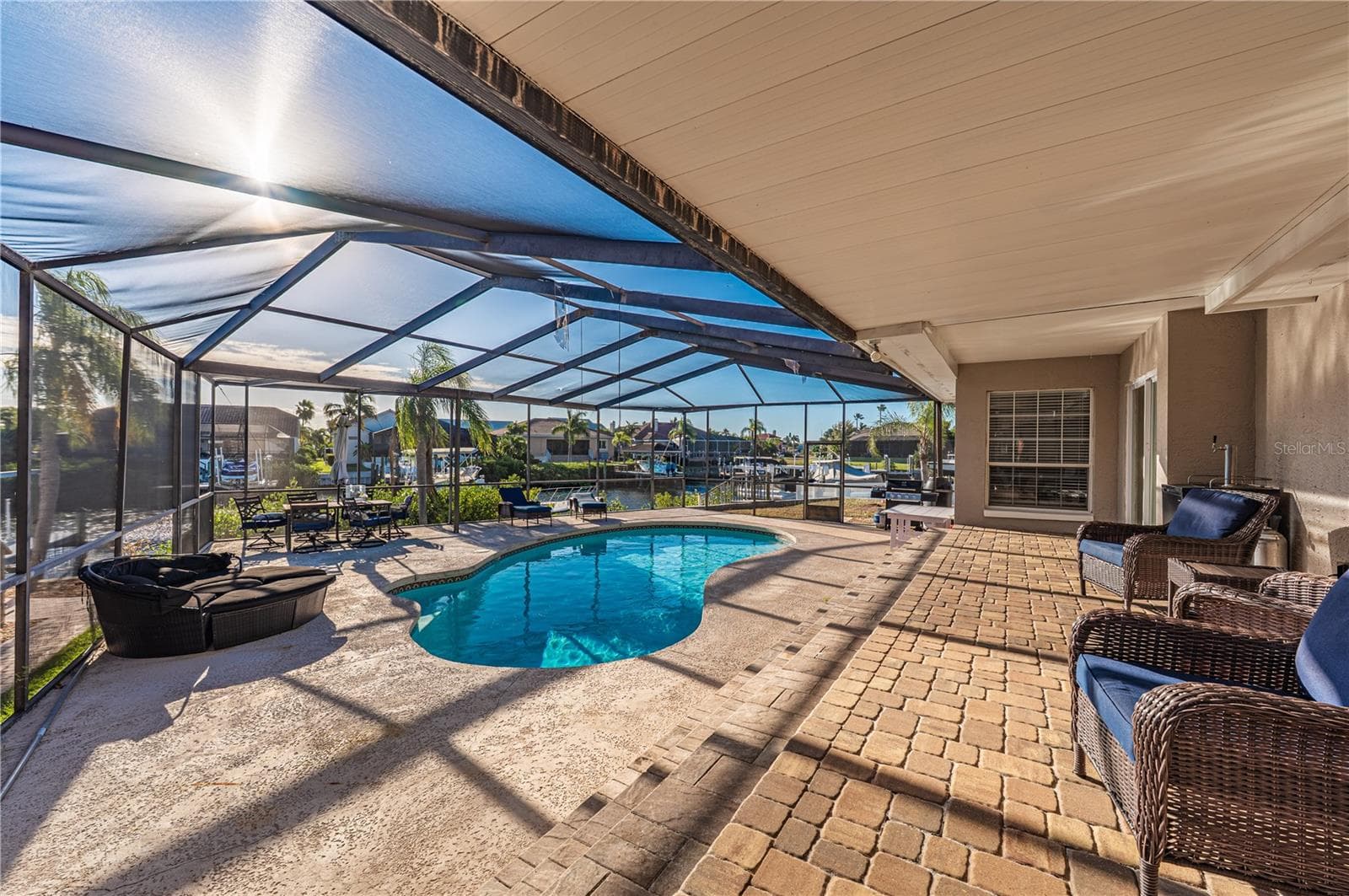 Single Family Residence at 930 SYMPHONY ISLES BLVD, APOLLO BEACH, photo 6 of 38