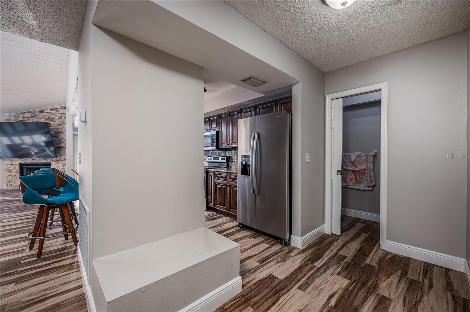 Single Family Residence at 930 SYMPHONY ISLES BLVD, APOLLO BEACH, photo 13 of 38