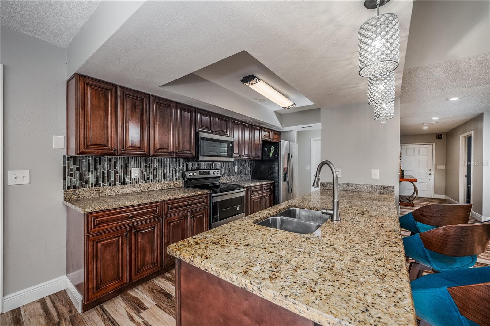 Single Family Residence at 930 SYMPHONY ISLES BLVD, APOLLO BEACH, photo 16 of 38