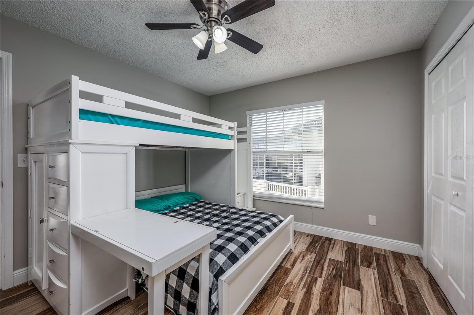 Single Family Residence at 930 SYMPHONY ISLES BLVD, APOLLO BEACH, photo 20 of 38