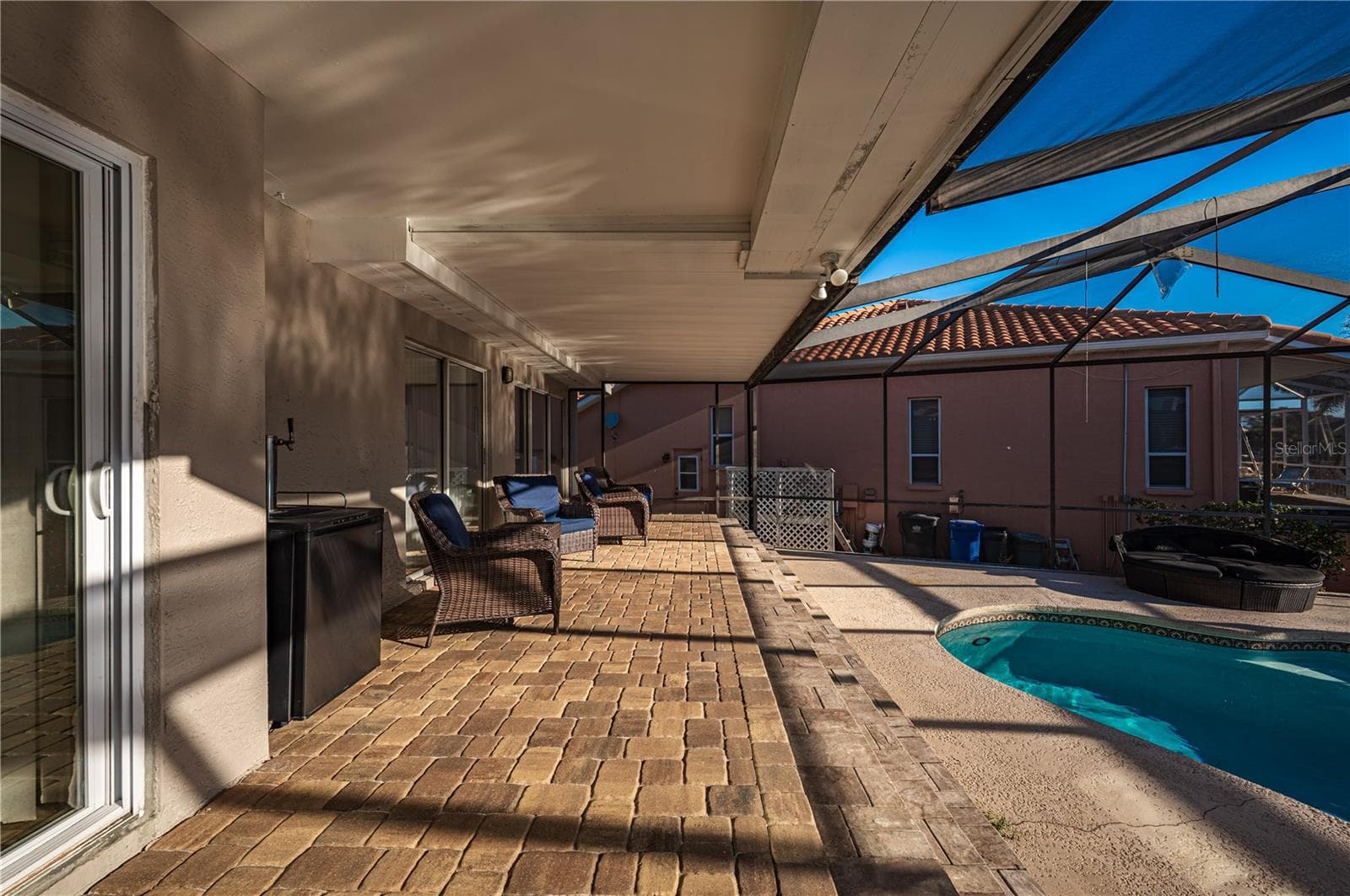Single Family Residence at 930 SYMPHONY ISLES BLVD, APOLLO BEACH, photo 31 of 38