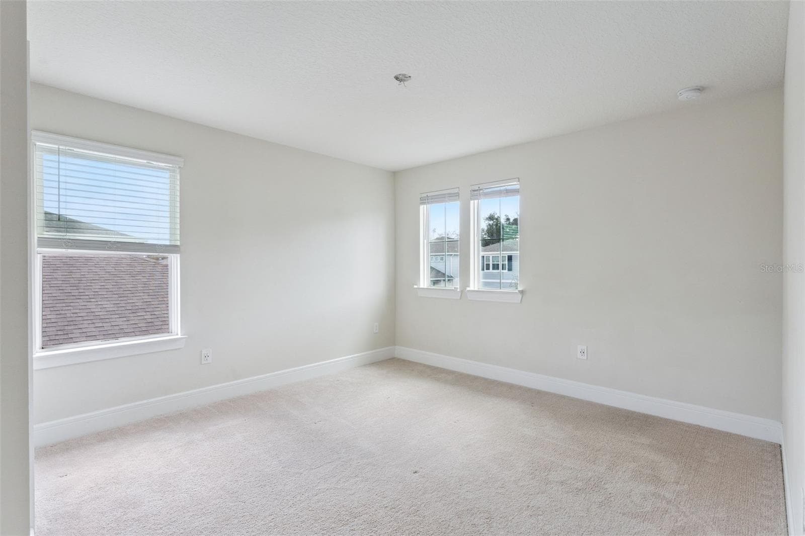 Single Family Residence at 4008 MEANDERING BAY DR, APOPKA, photo 15 of 43