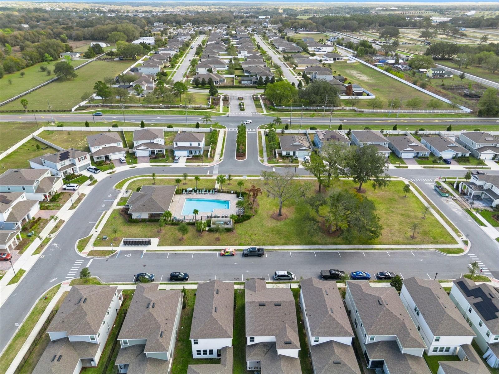 Single Family Residence at 4008 MEANDERING BAY DR, APOPKA, photo 39 of 43