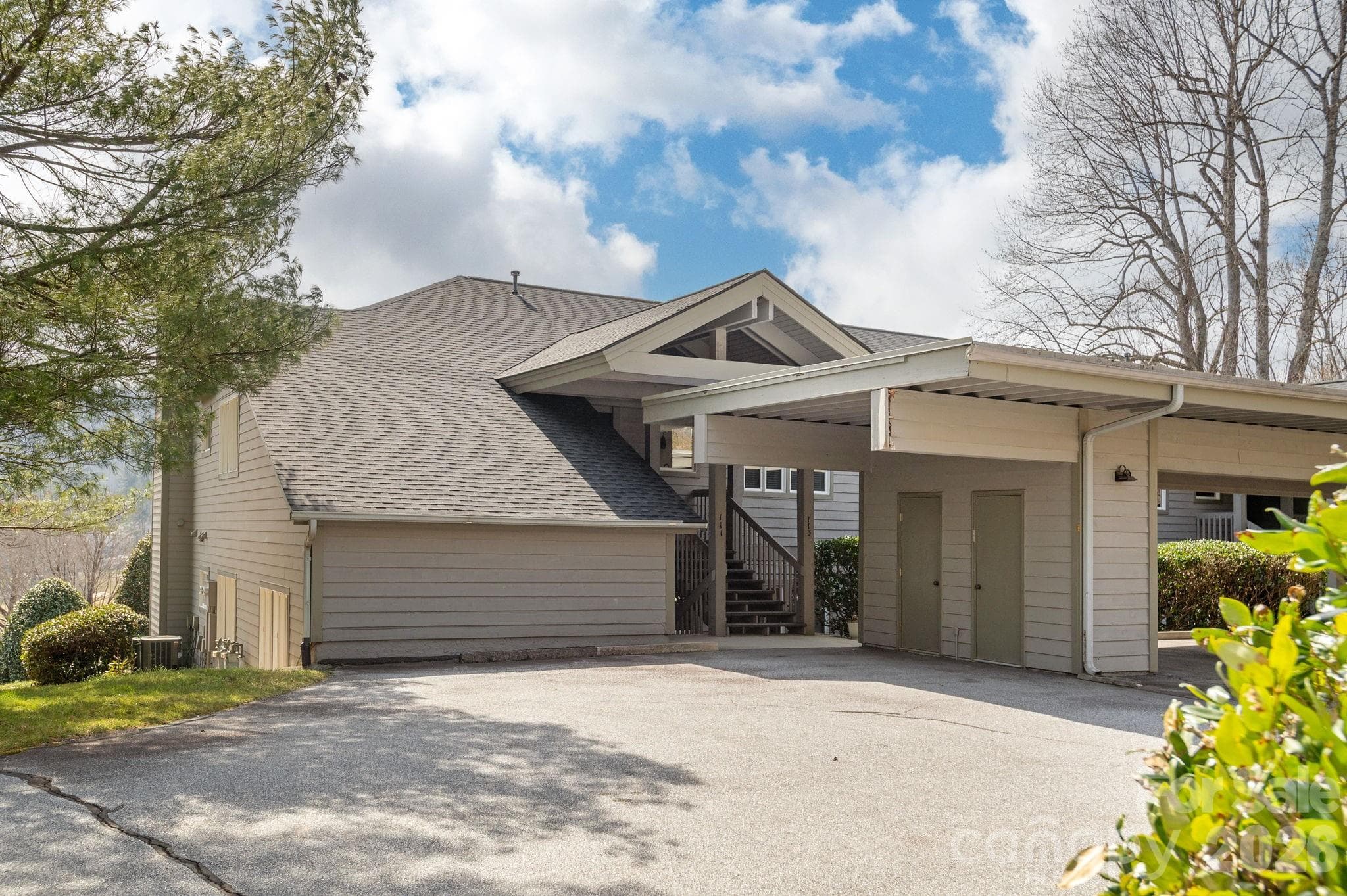 Condominium at 111 BLUFFVIEW Lane, Flat Rock, photo 4 of 51