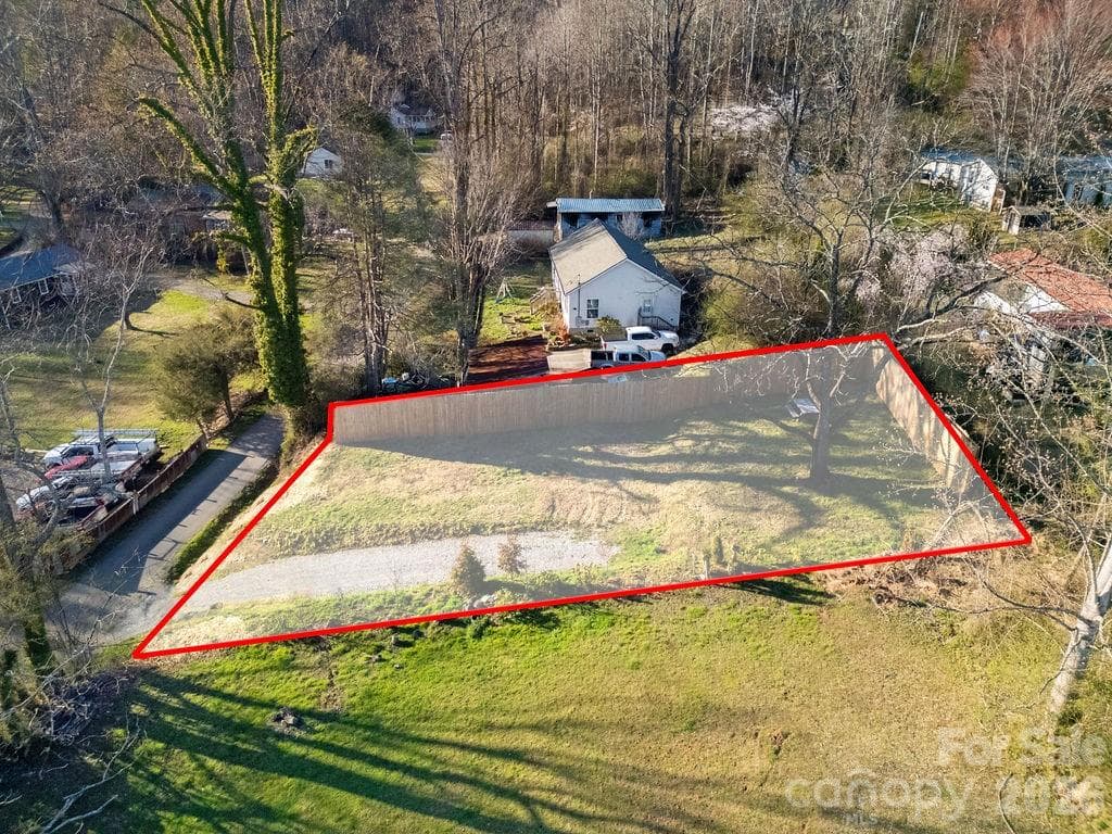 Rare Lot Near Downtown w/Approx. Boundary Line - Brevard