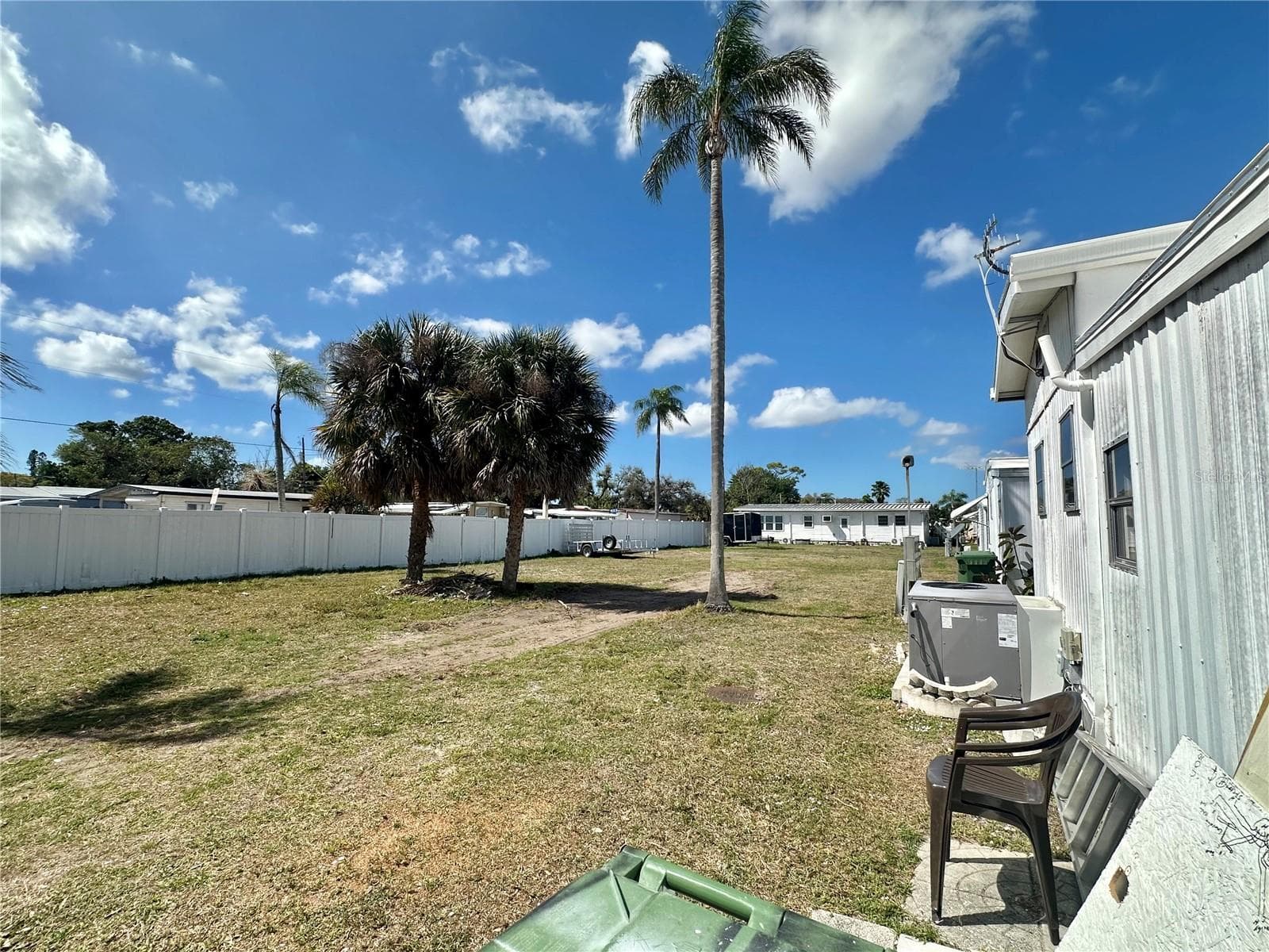 Mobile Home at 1501 25TH AVENUE DR W, BRADENTON, photo 9 of 40