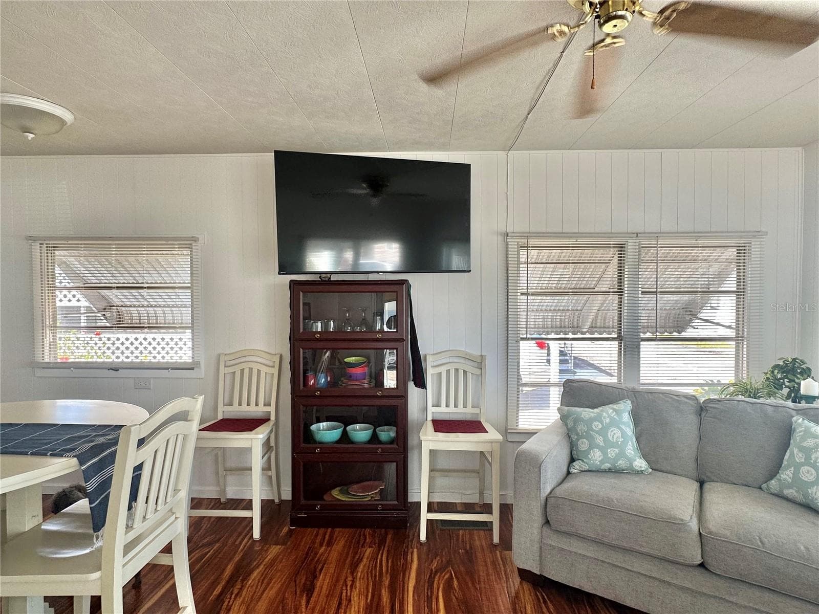 Mobile Home at 1501 25TH AVENUE DR W, BRADENTON, photo 15 of 40
