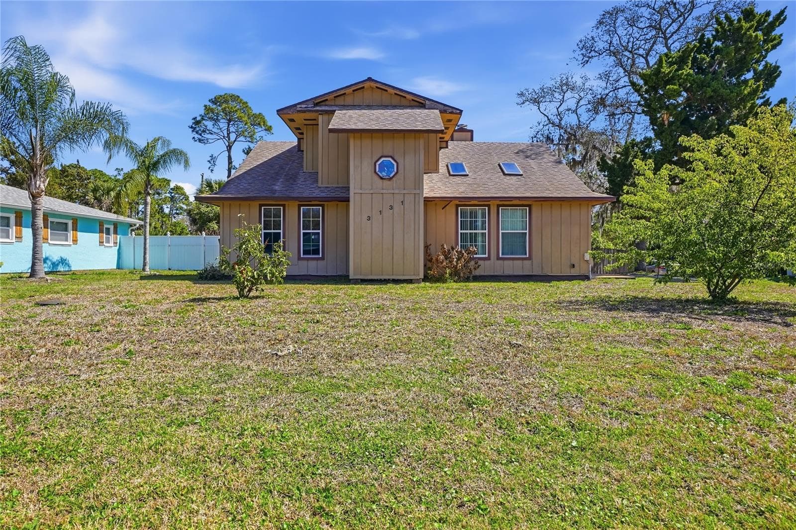 Single Family Residence at 3131 JUNIPER DR, EDGEWATER, photo 3 of 25