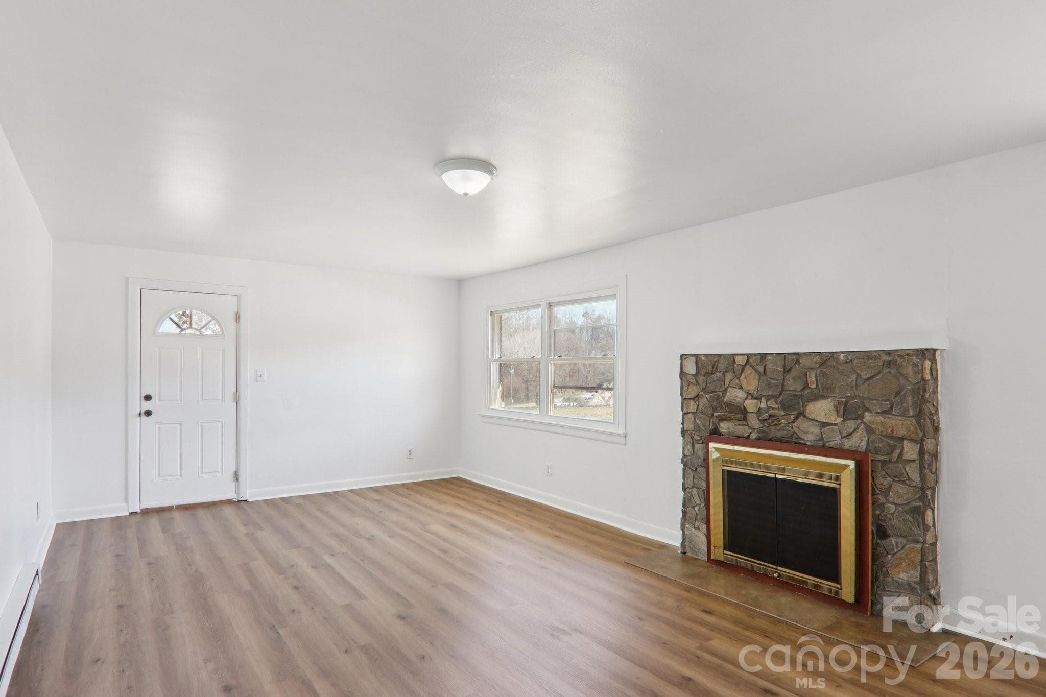 Single Family Residence at Waynesville, photo 5 of 45