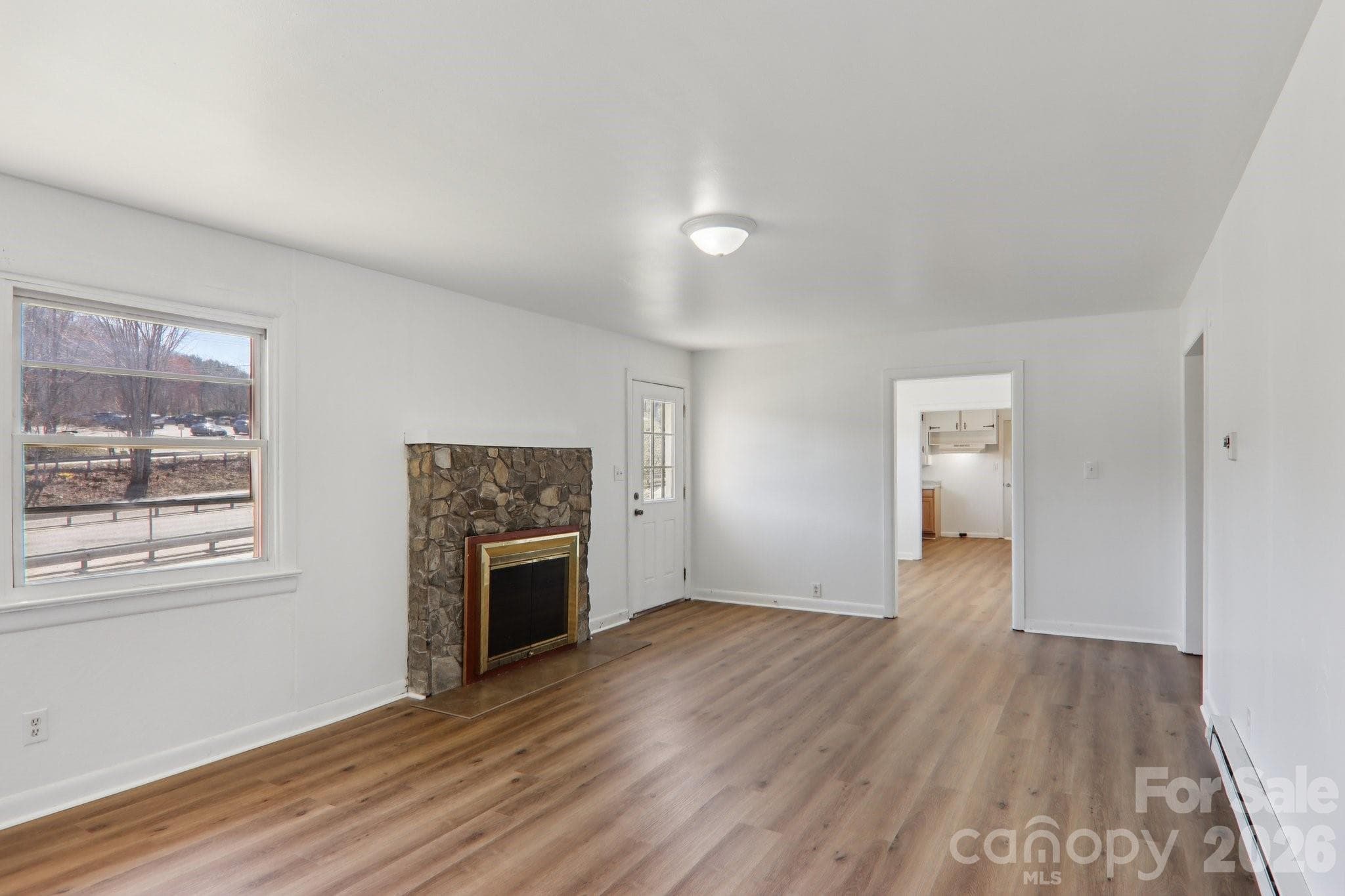 Single Family Residence at Waynesville, photo 6 of 45