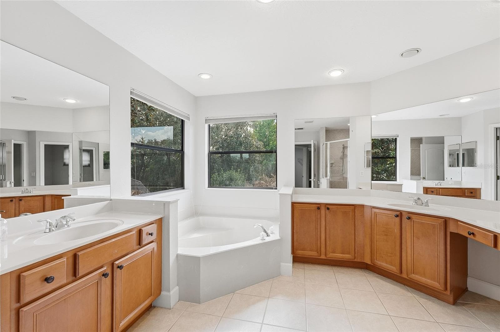 Primary bathroom - 3335 RED ASH CIR, OVIEDO