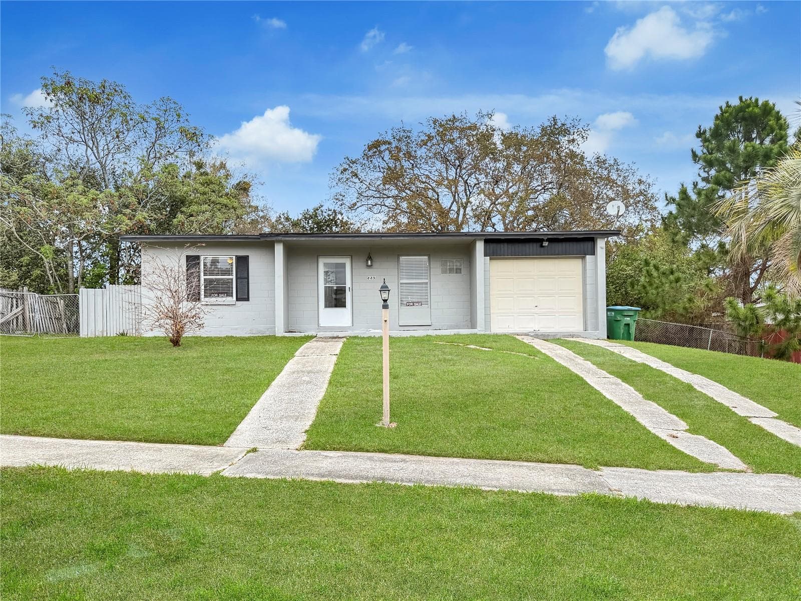 Single Family Residence at 889 W VILLAGE DR, DELTONA, photo 2 of 29