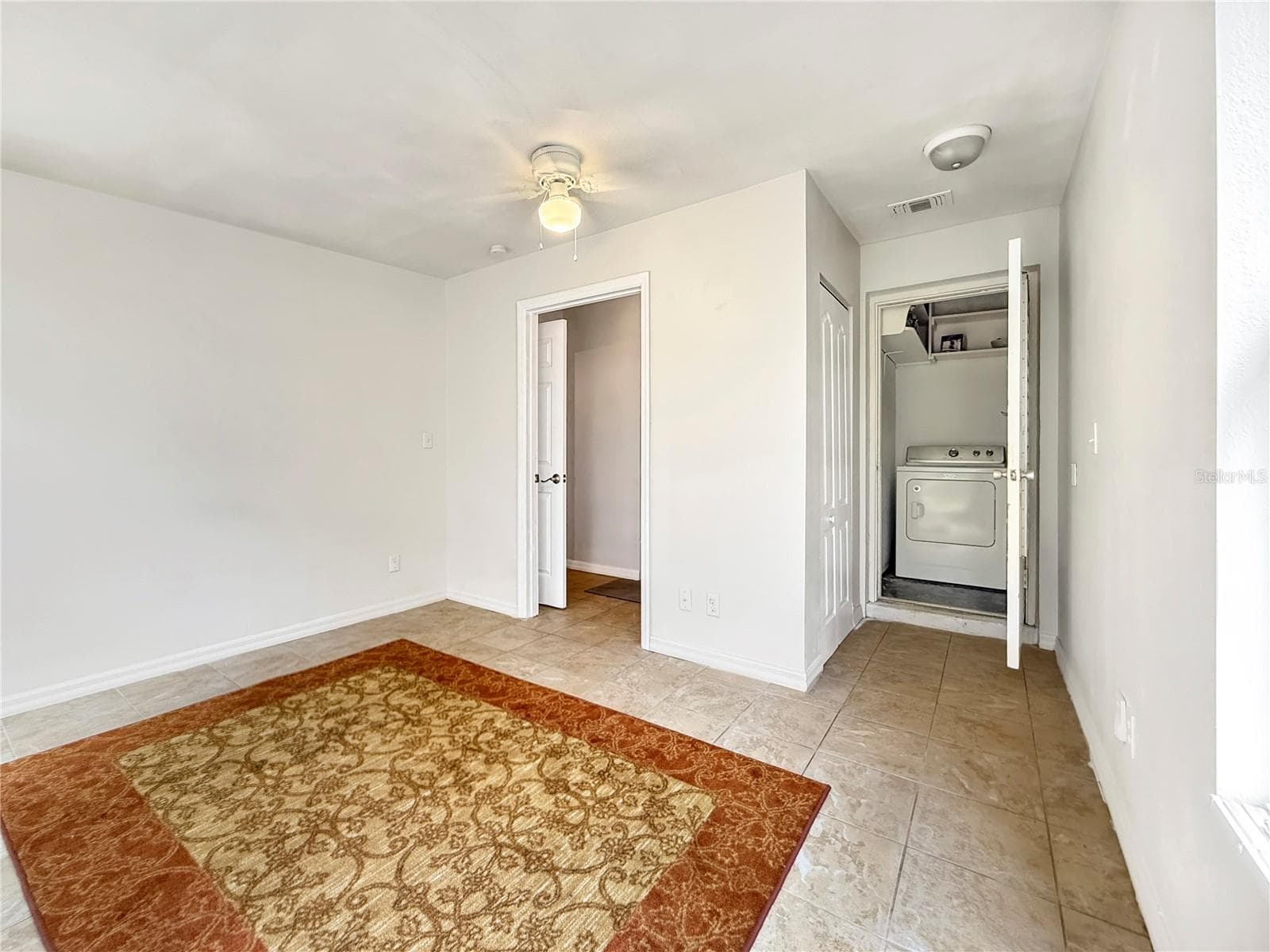 Single Family Residence at 889 W VILLAGE DR, DELTONA, photo 11 of 29