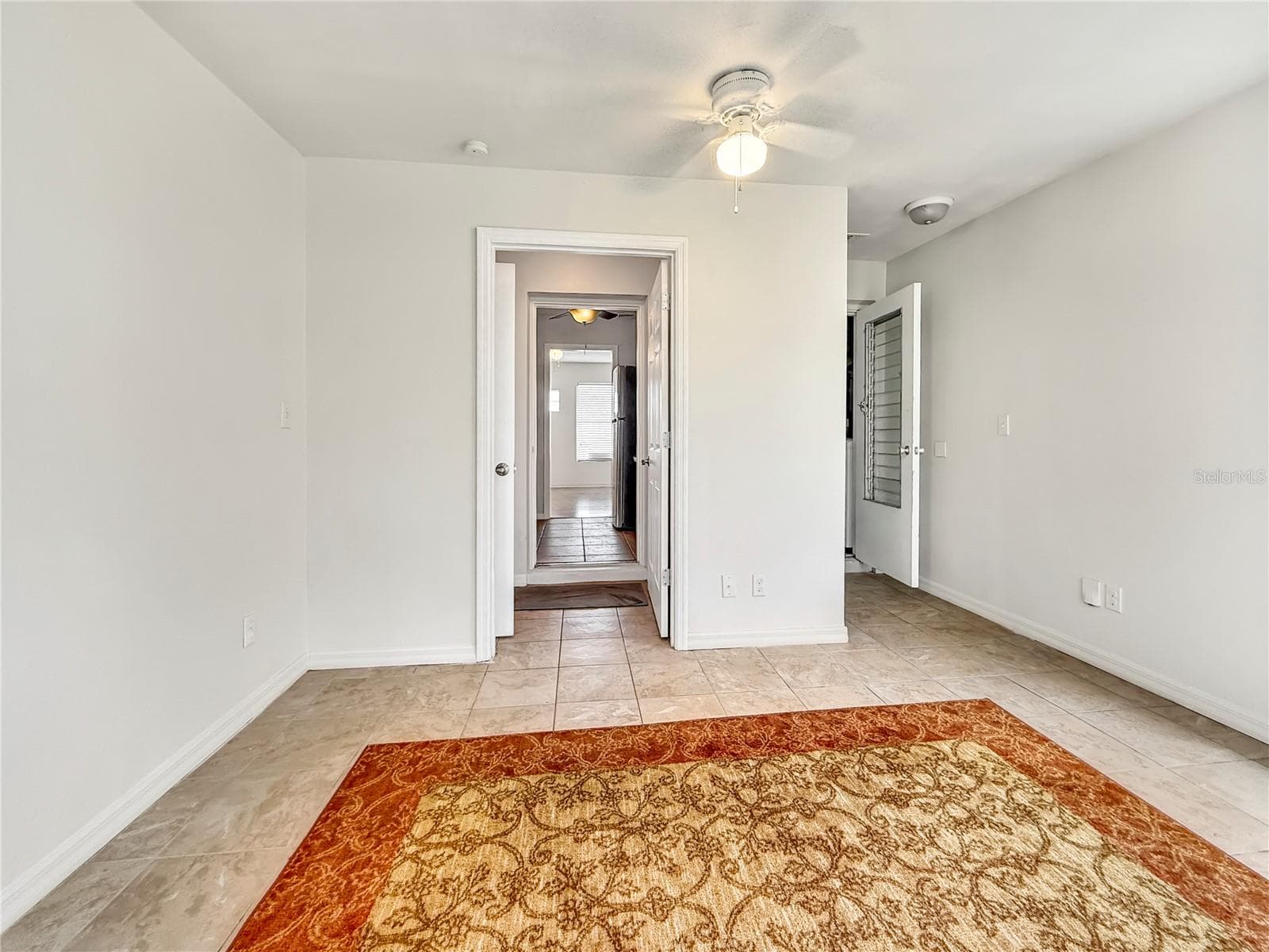 Single Family Residence at 889 W VILLAGE DR, DELTONA, photo 12 of 29