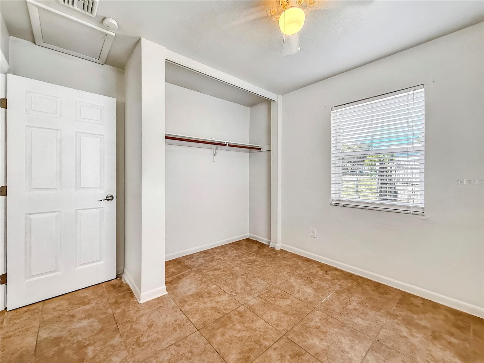 Single Family Residence at 889 W VILLAGE DR, DELTONA, photo 17 of 29