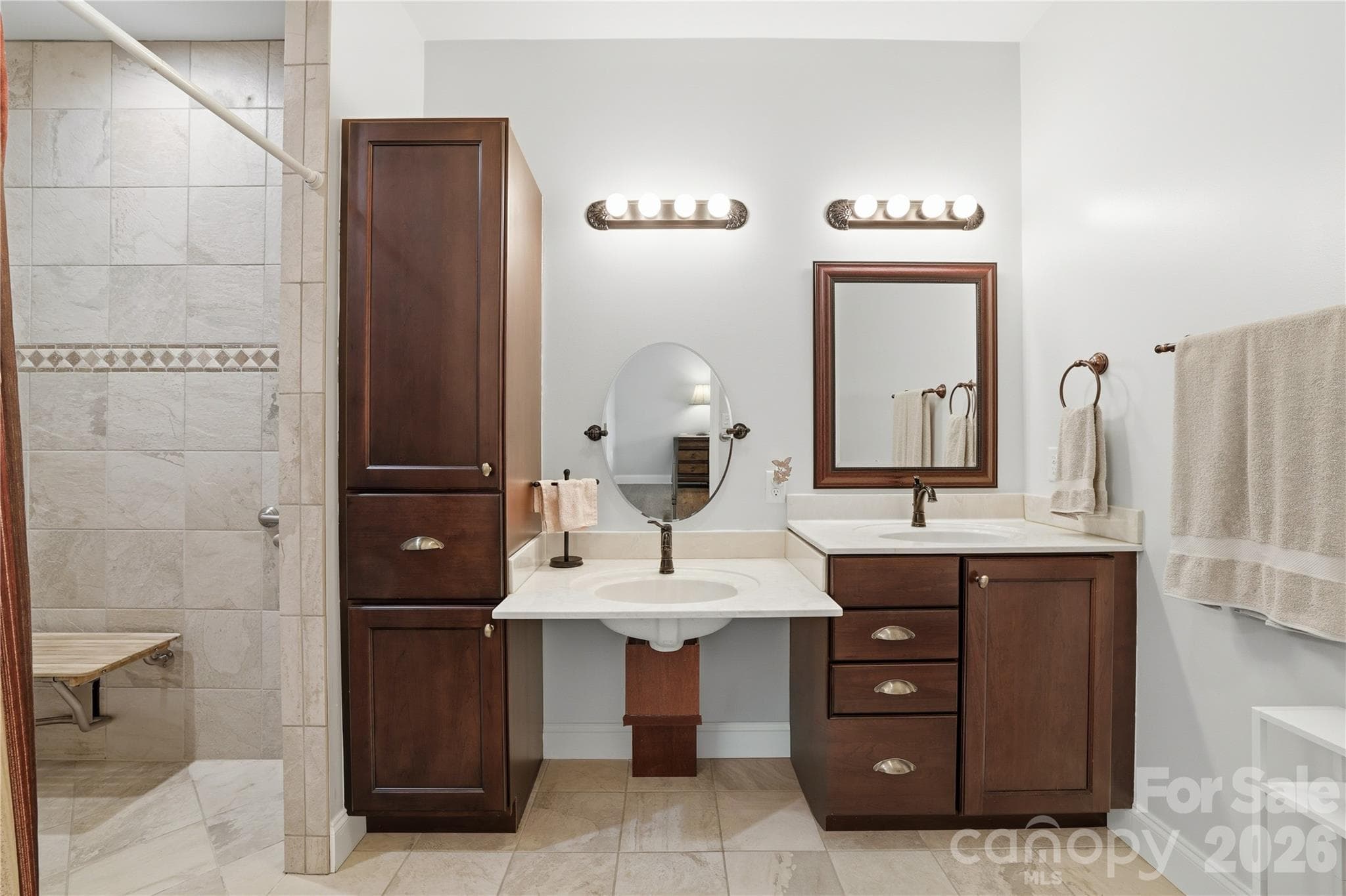 Primary Ensuite - Waynesville