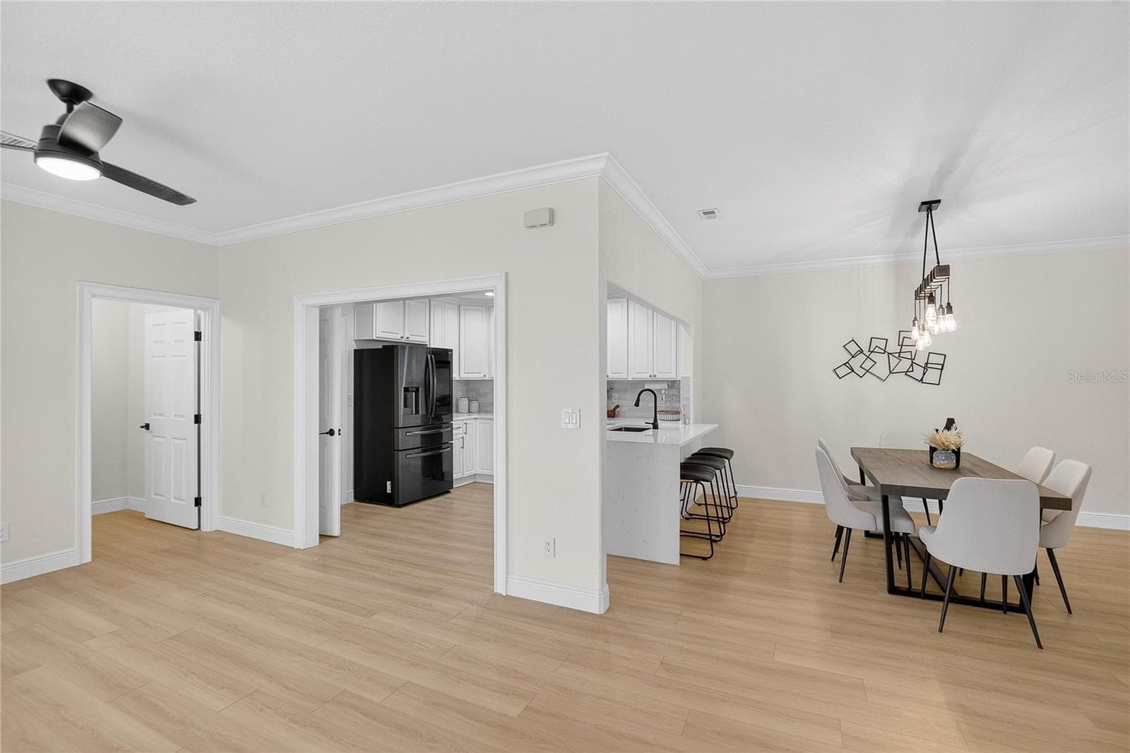 Townhouse at 918 WOODBRIDGE CT, SAFETY HARBOR, photo 11 of 59