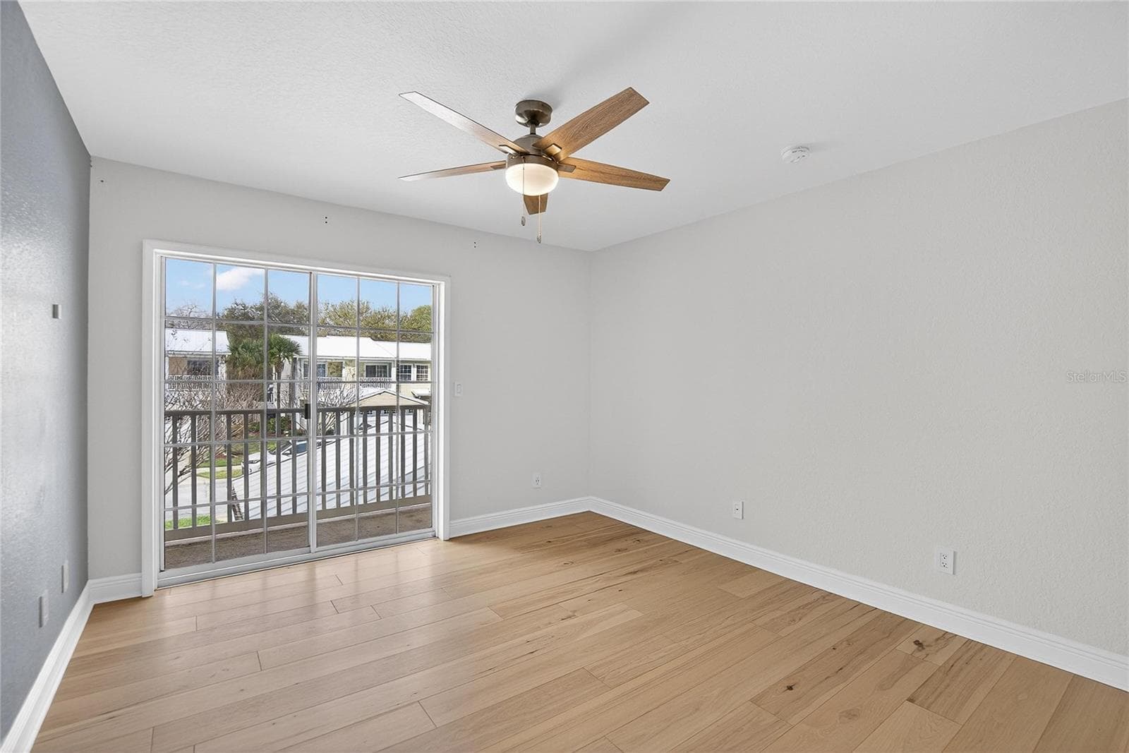 1st Bedroom - 918 WOODBRIDGE CT, SAFETY HARBOR