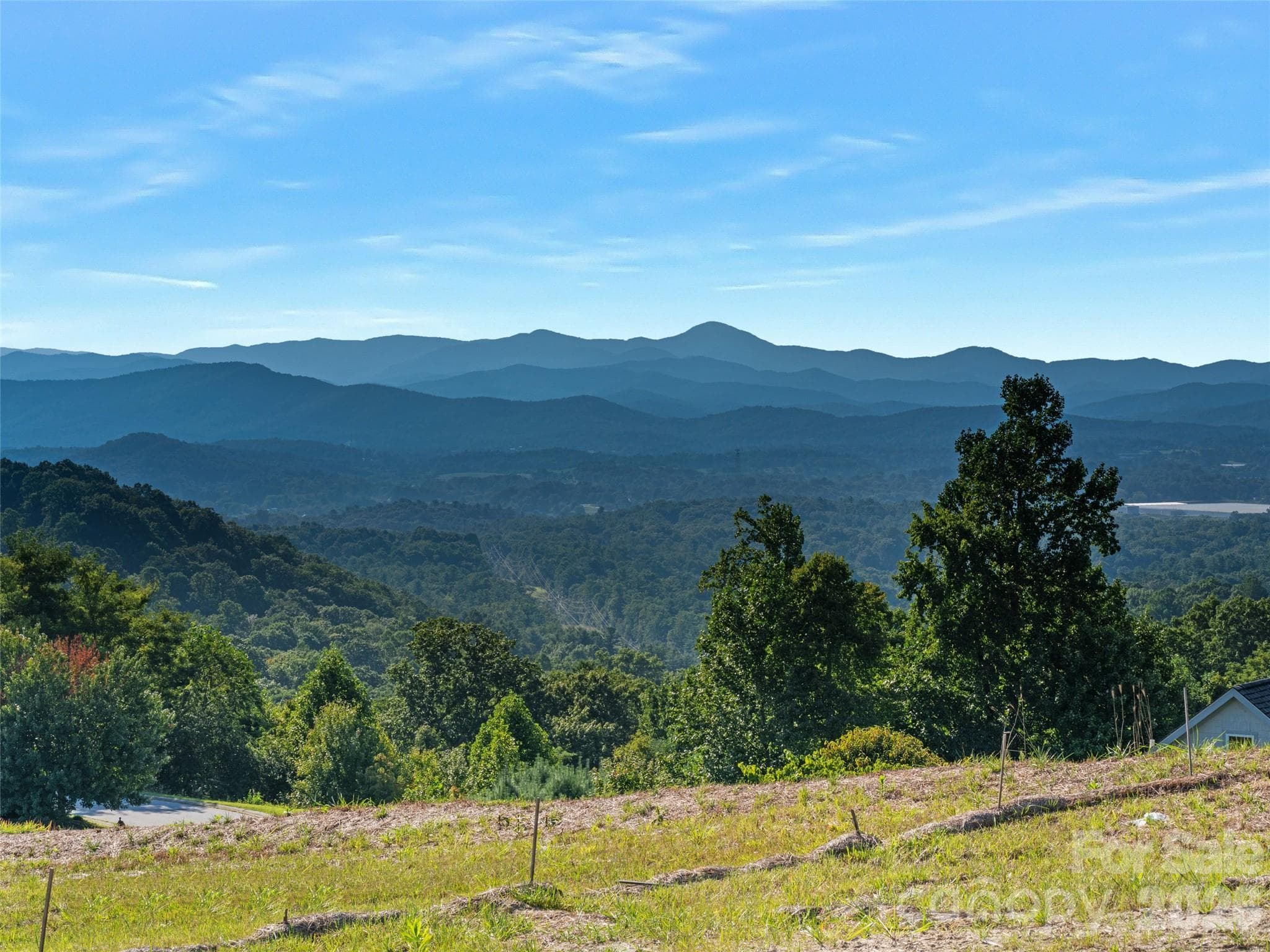 Multi - layered, stunning long range Mountain Views - Hendersonville