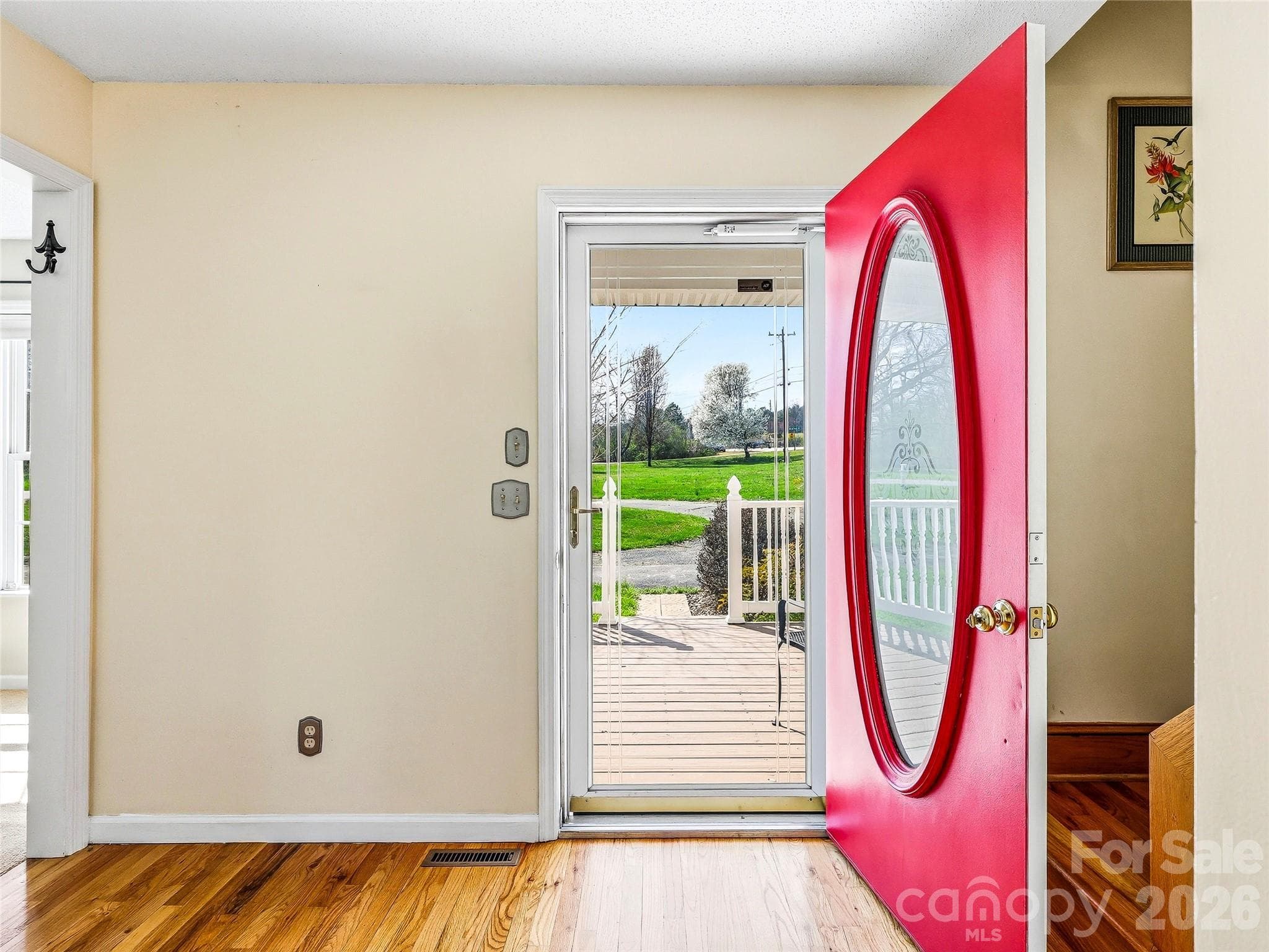 Welcoming foyer - 61 Rolling Hills Road, Mills River