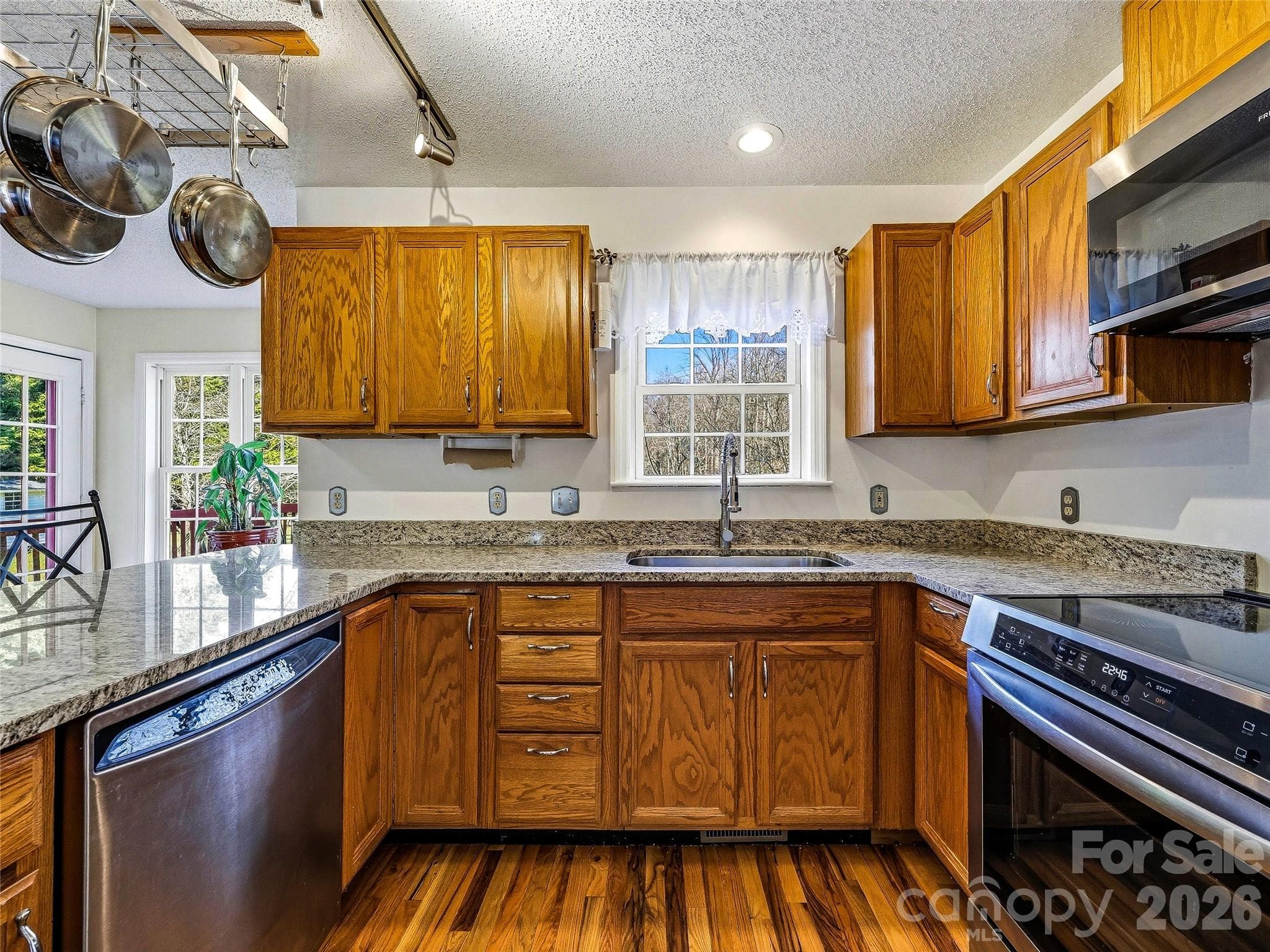 Granite Counter tops and stainless appliances - 61 Rolling Hills Road, Mills River