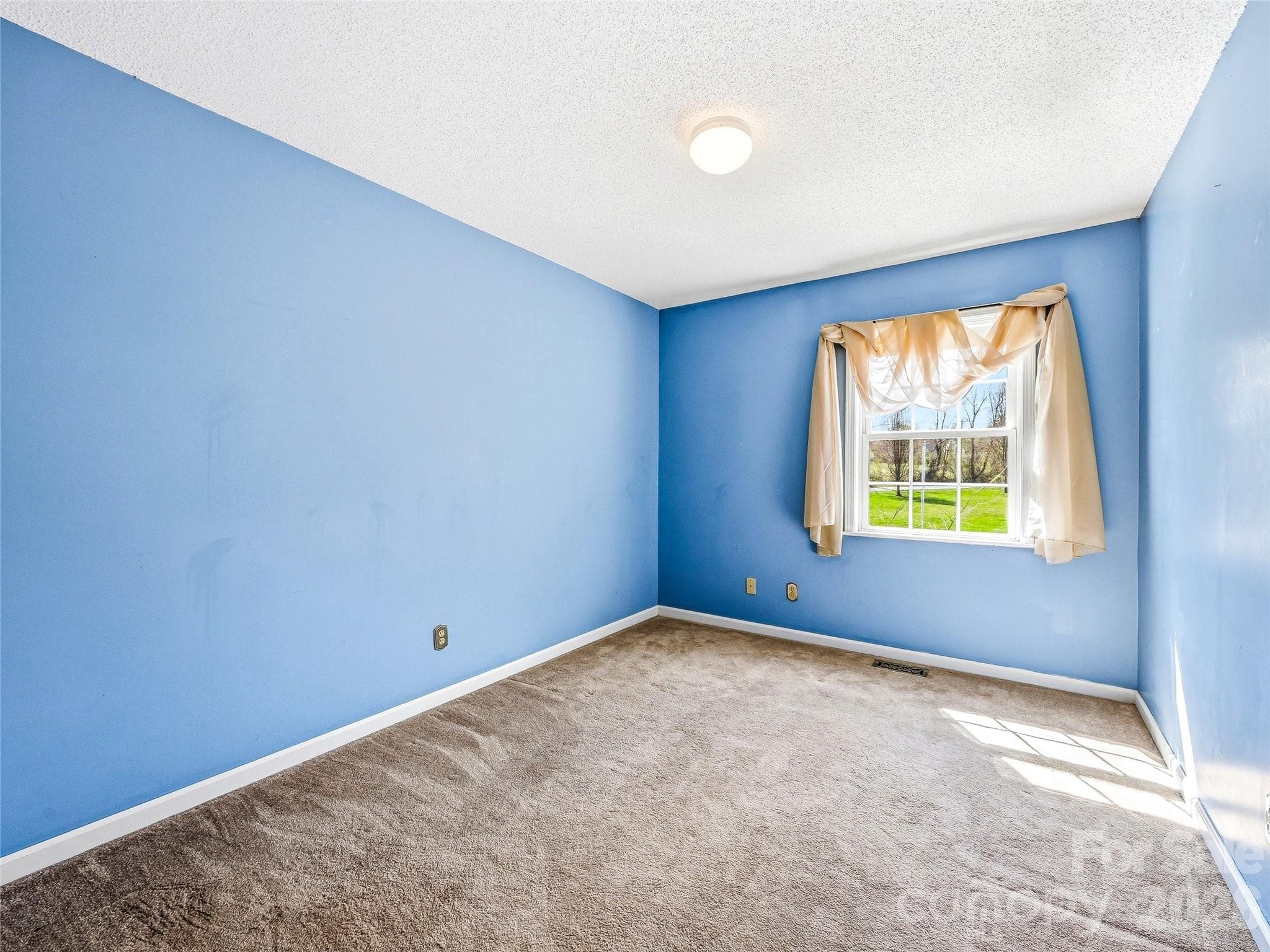 Upper level office space - 61 Rolling Hills Road, Mills River