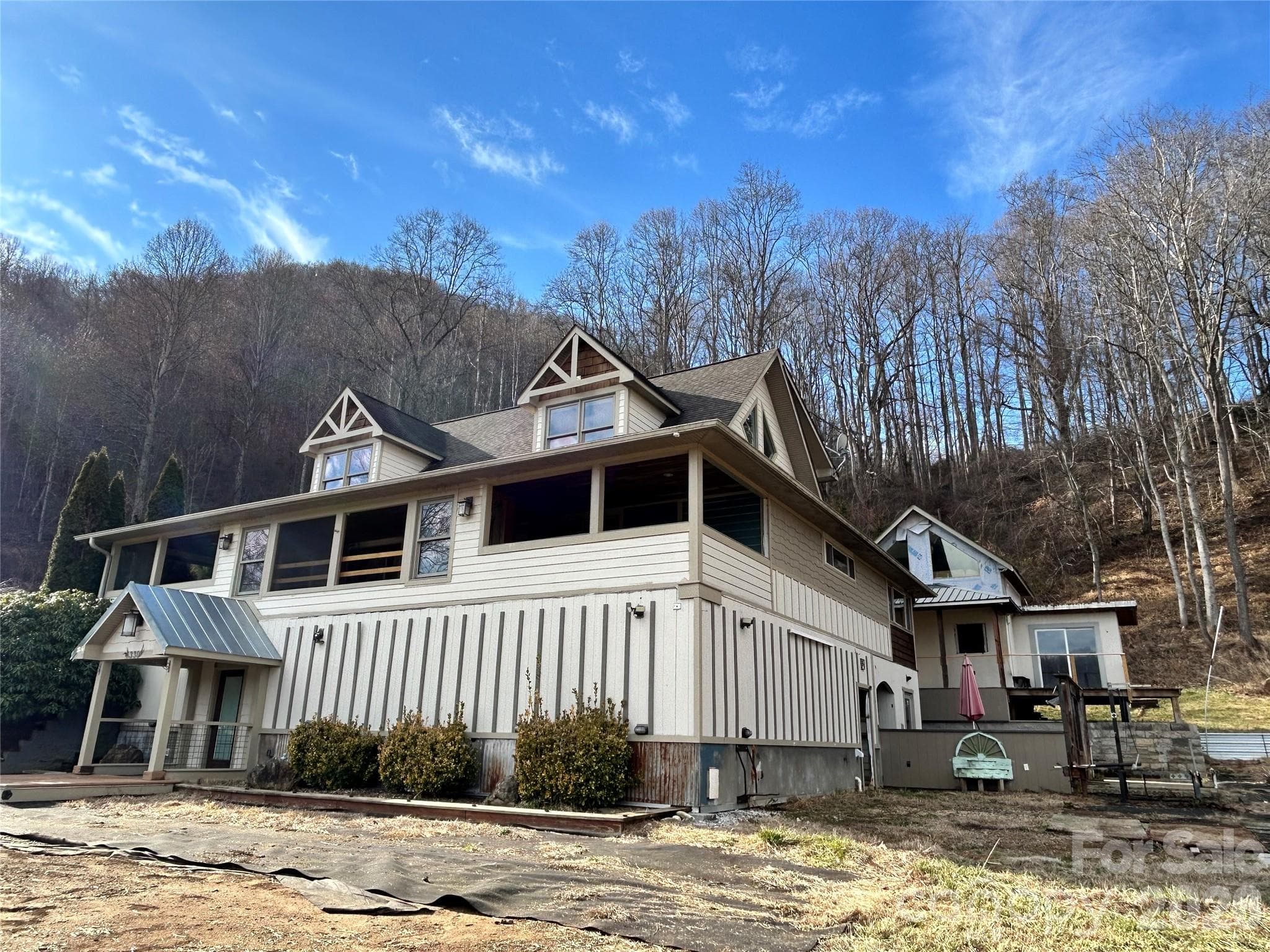 Single Family Residence at 330 Potts Drive, Waynesville, photo 8 of 48