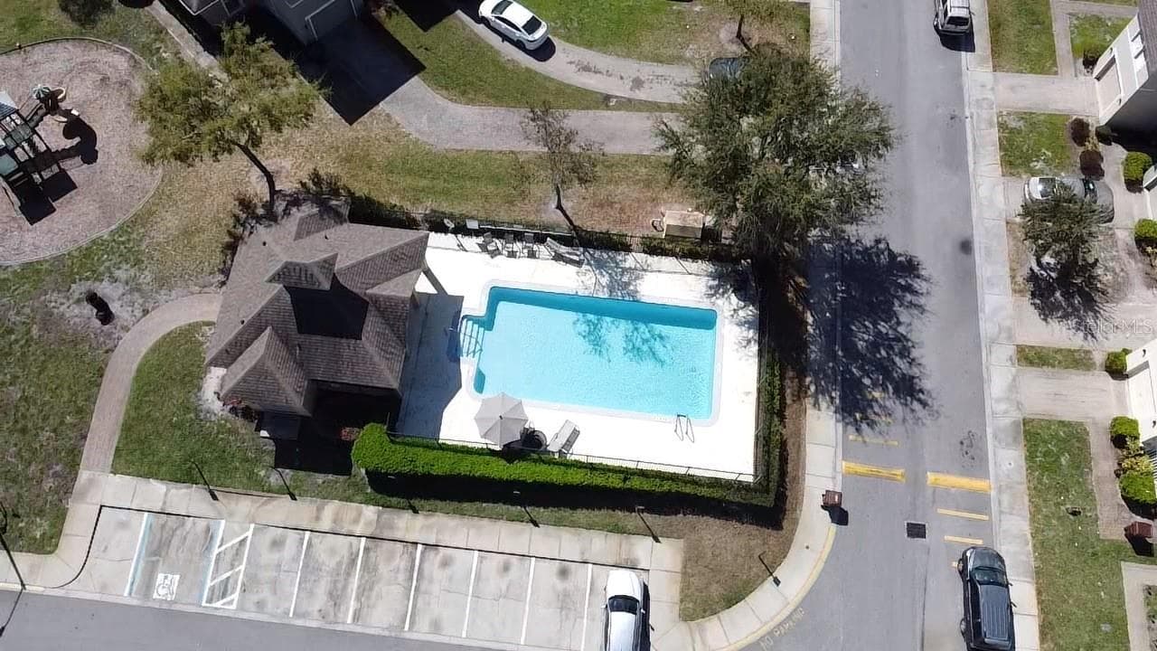 Townhouse at 2024 CYPRESS BAY BLVD, KISSIMMEE, photo 35 of 48